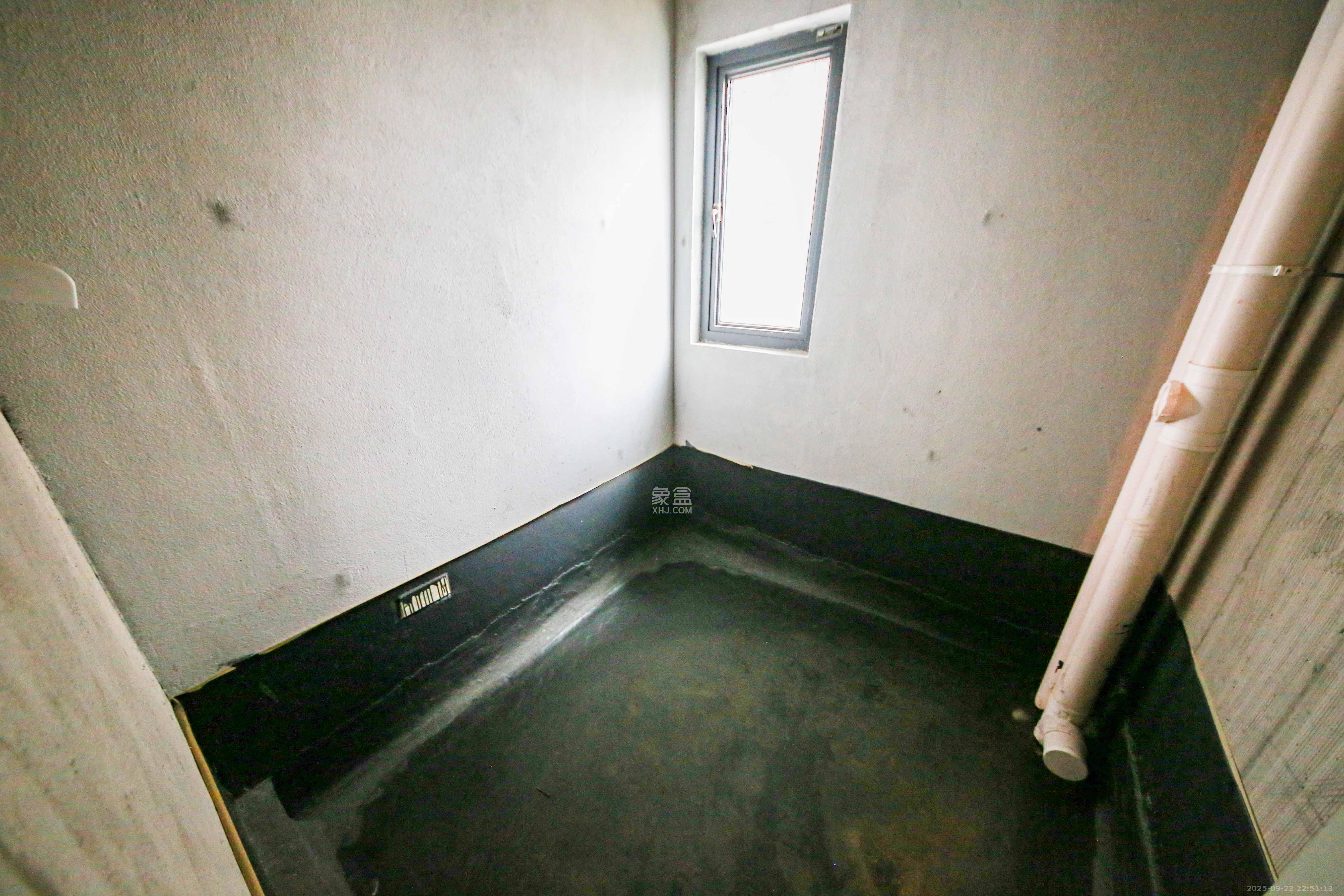 中建钰和城  4室2厅2卫    160.0万卫生间