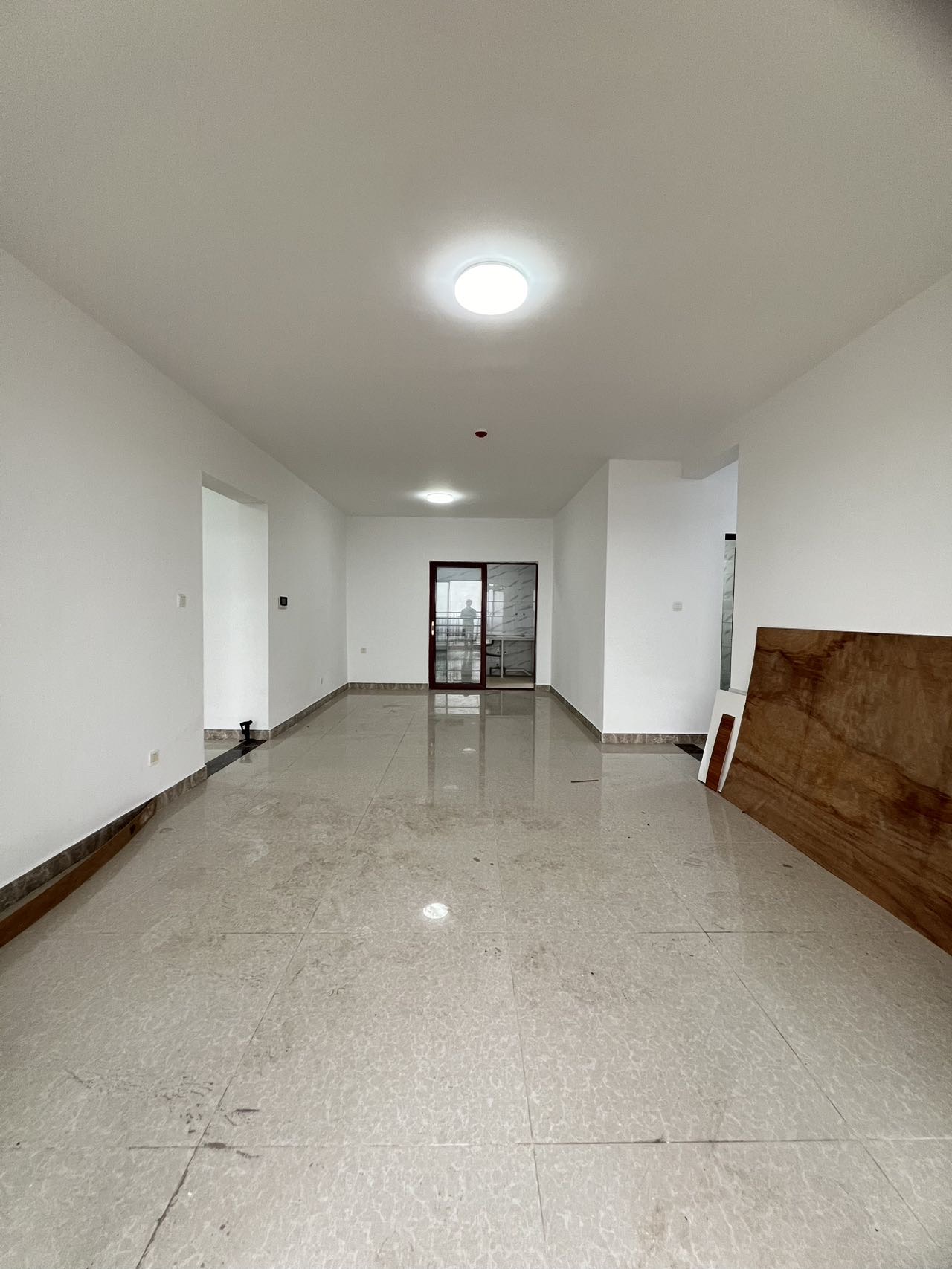 新琼雅苑 4室2厅2卫 135.0万 新琼雅苑 4室2厅2卫 135.0万客厅