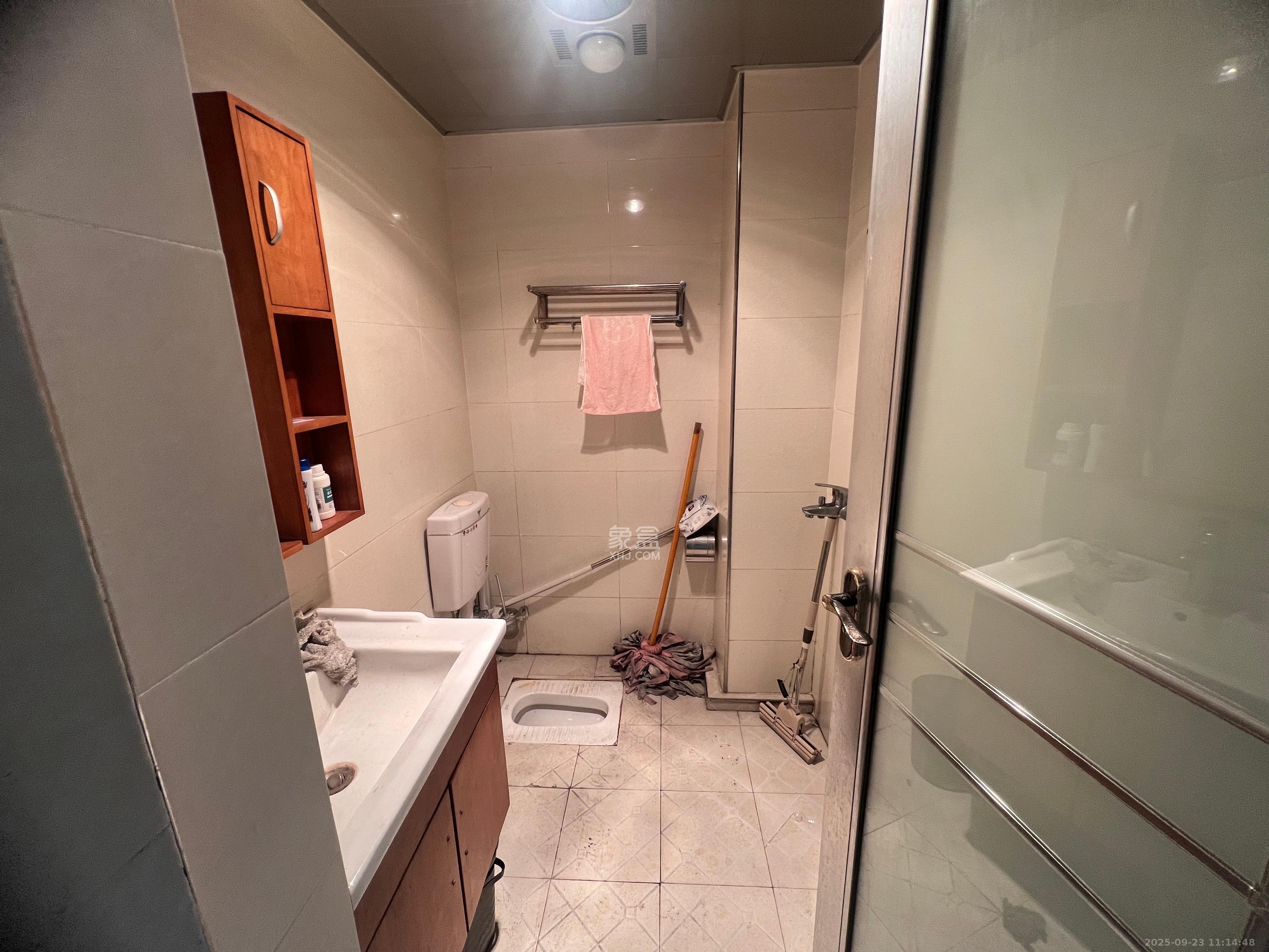 汇达国际公馆（汇达大厦）  1室0厅1卫    1400.0元/月室内图