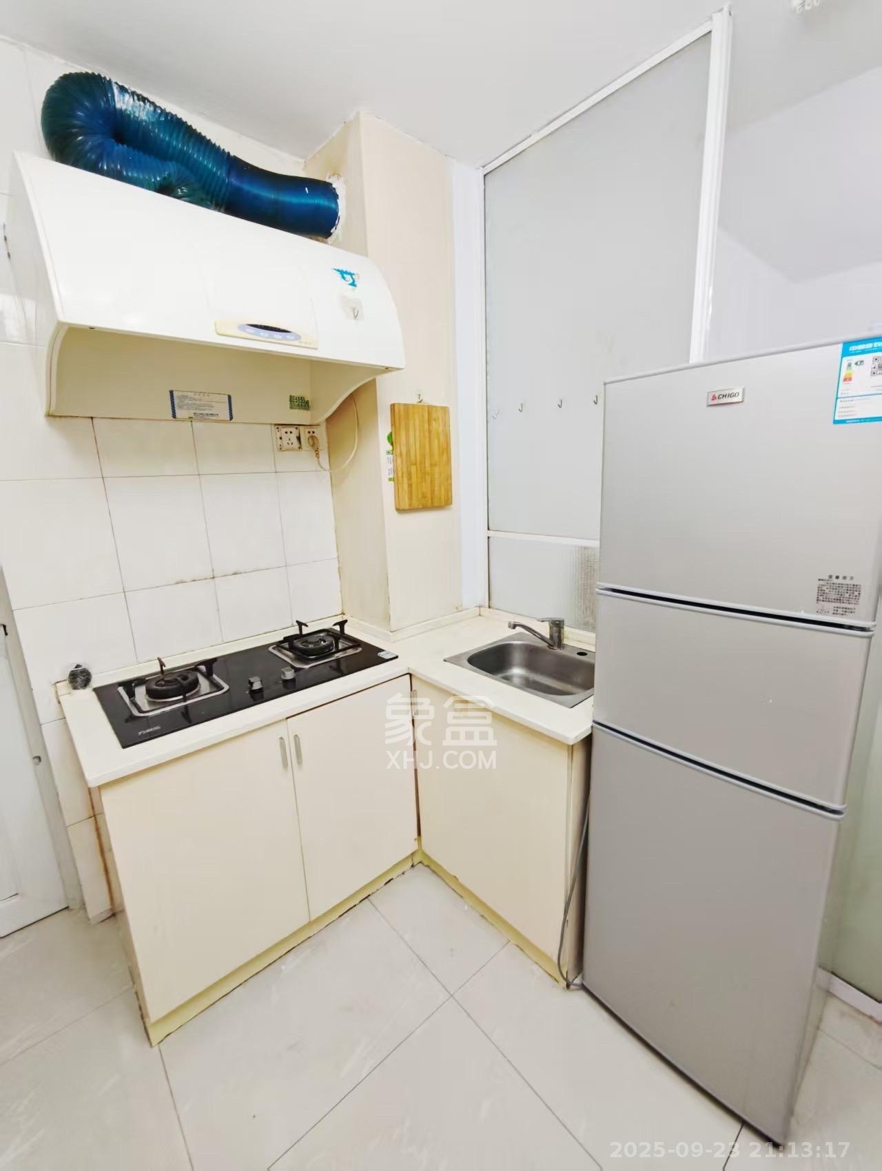 东一国际 1室1厅1卫 1500.0元/月 东一国际 1室1厅1卫 1500.0元/月室内图