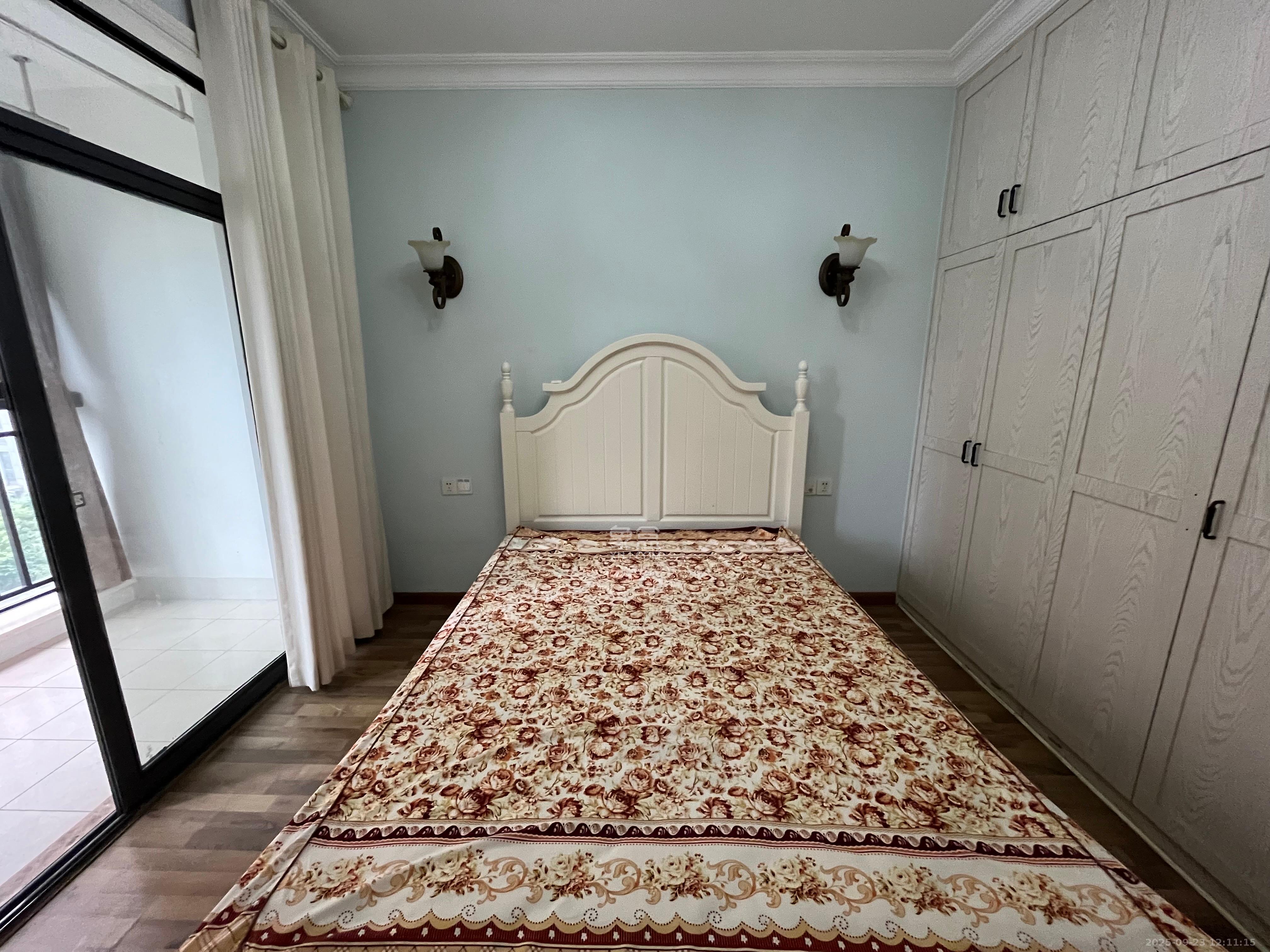 荣盛花语馨苑 3室2厅1卫 2300.0元/月 荣盛花语馨苑 3室2厅1卫 2300.0元/月室内图