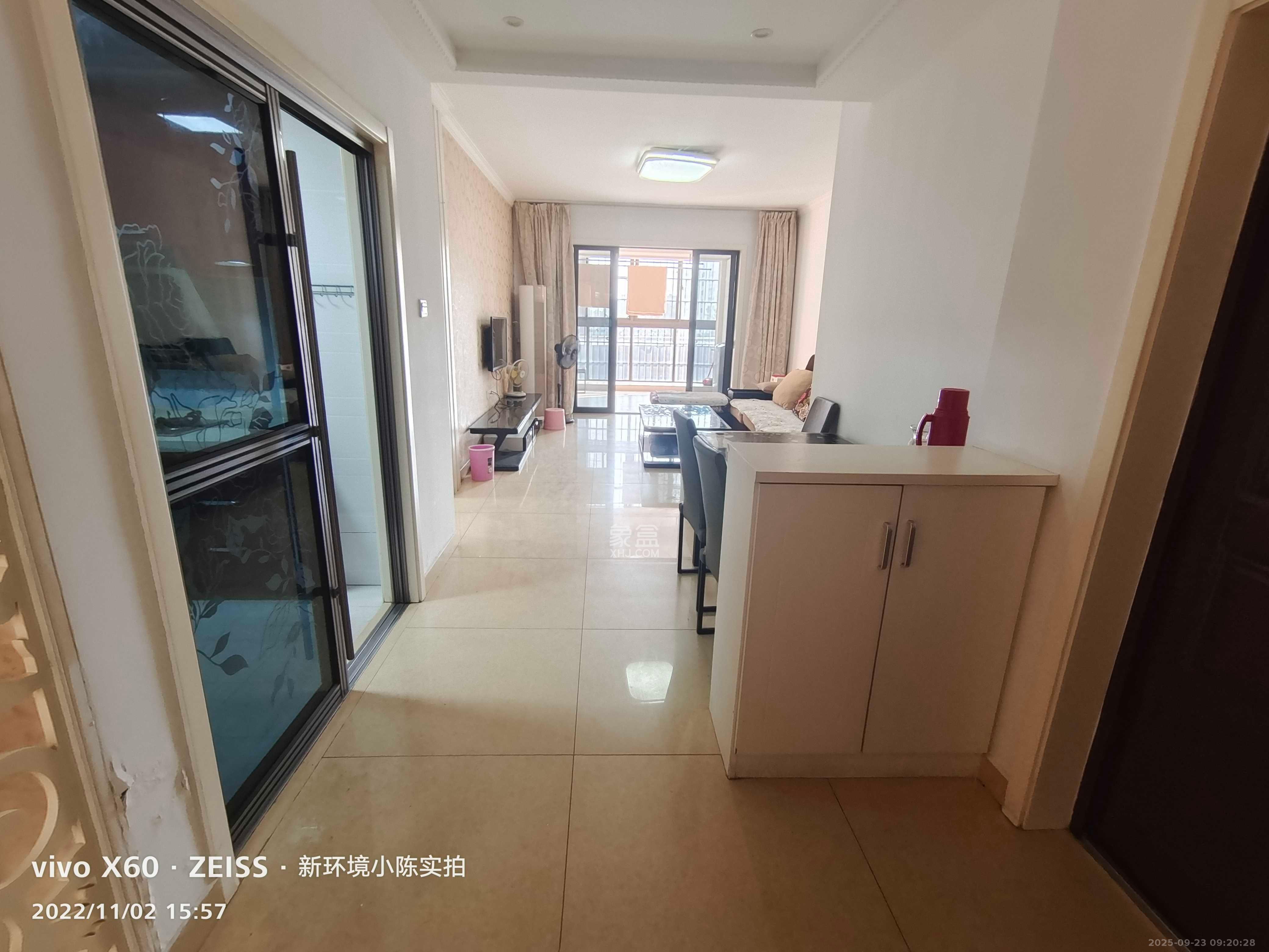 绿地公馆（绿地名邸）  3室2厅2卫    2500.0元/月室内图