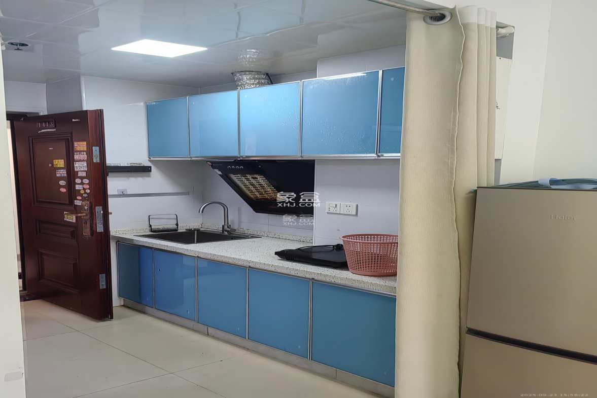 钱隆世家 1室1厅1卫 1400.0元/月 钱隆世家 1室1厅1卫 1400.0元/月室内图