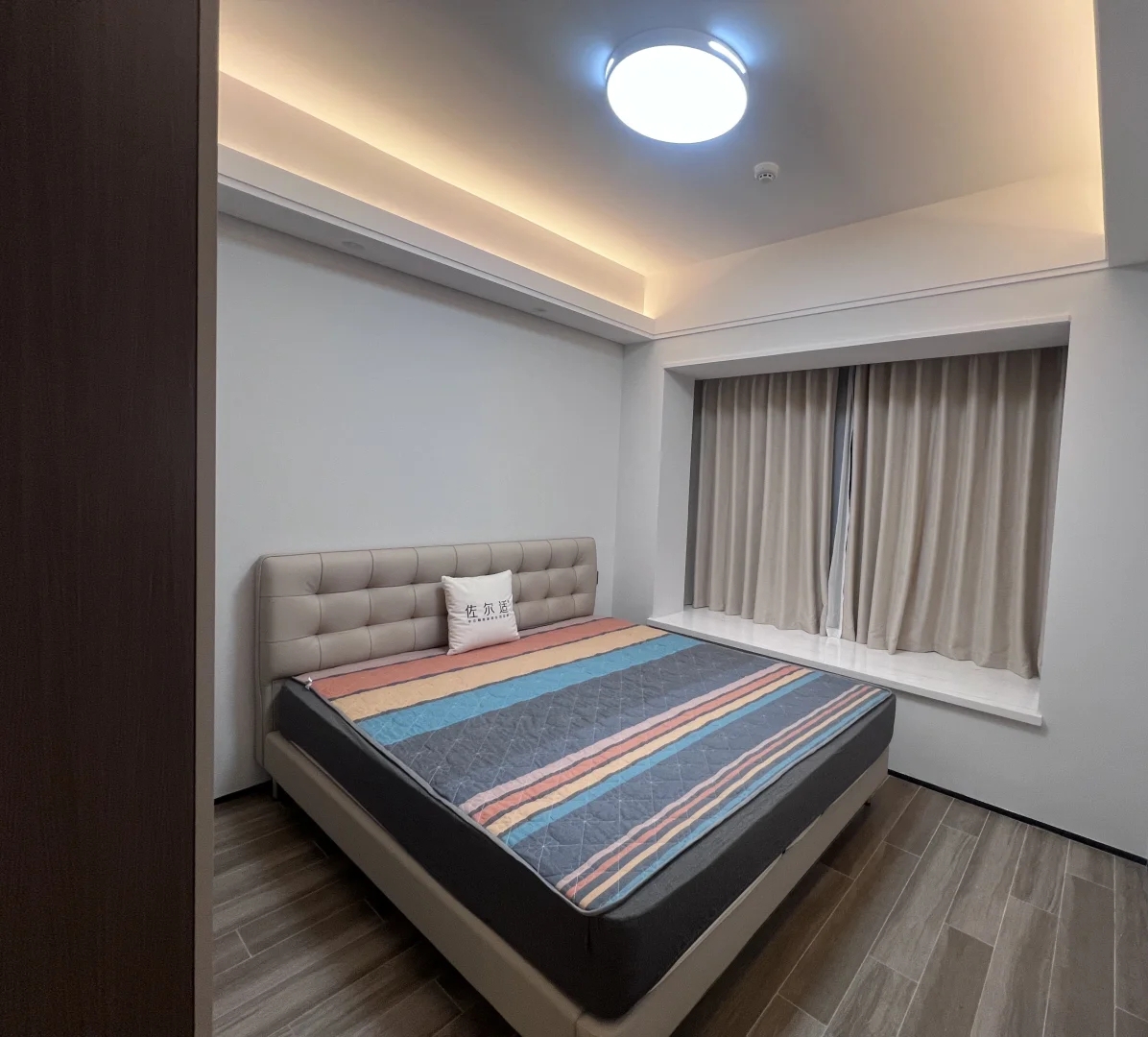 仁恒滨江园(一.二期) 3室2厅2卫 3800.0元/月 仁恒滨江园(一.二期) 3室2厅2卫 3800.0元/月室内图