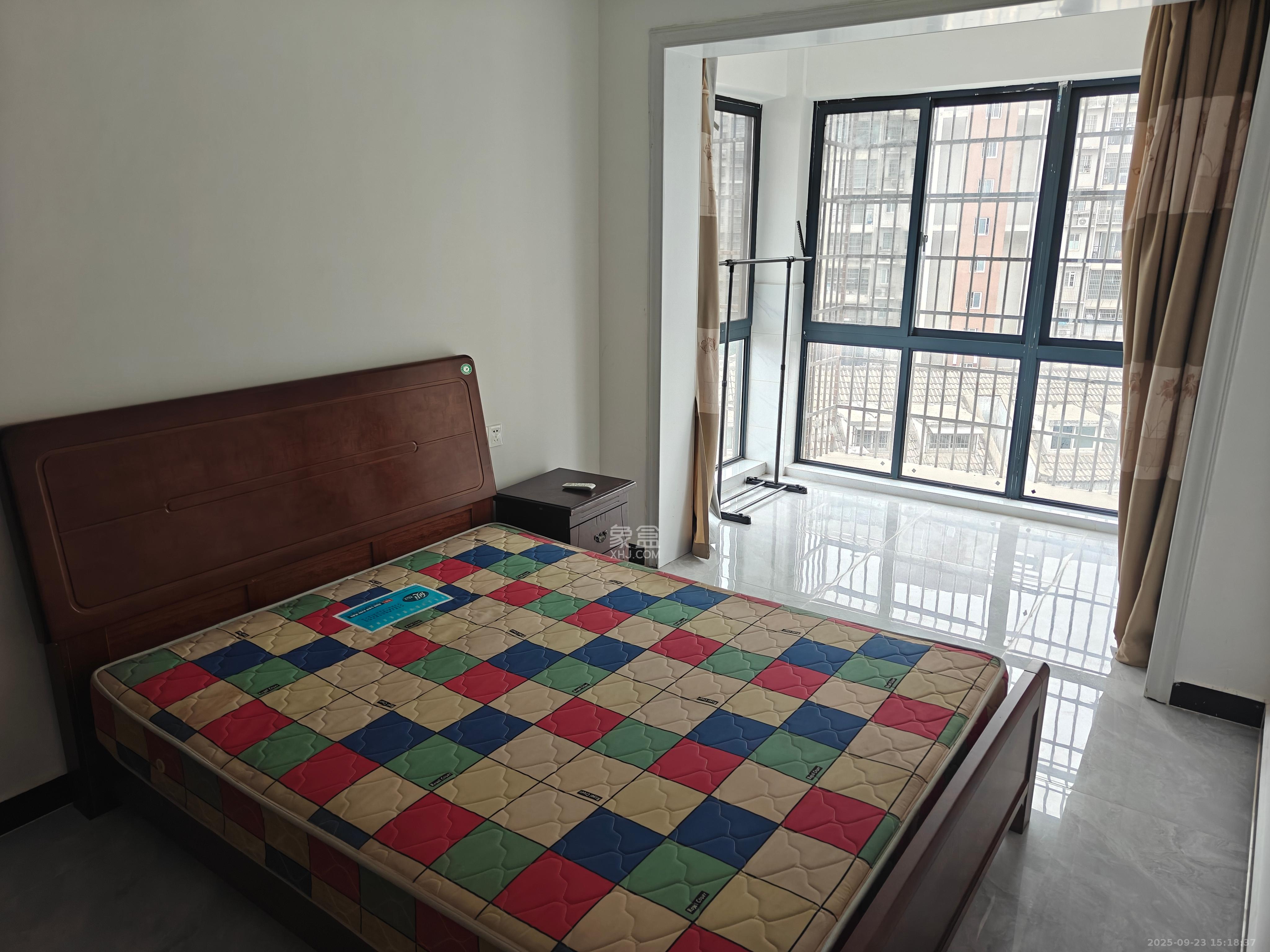 天凯东苑 1室1厅1卫 1200.0元/月 天凯东苑 1室1厅1卫 1200.0元/月室内图