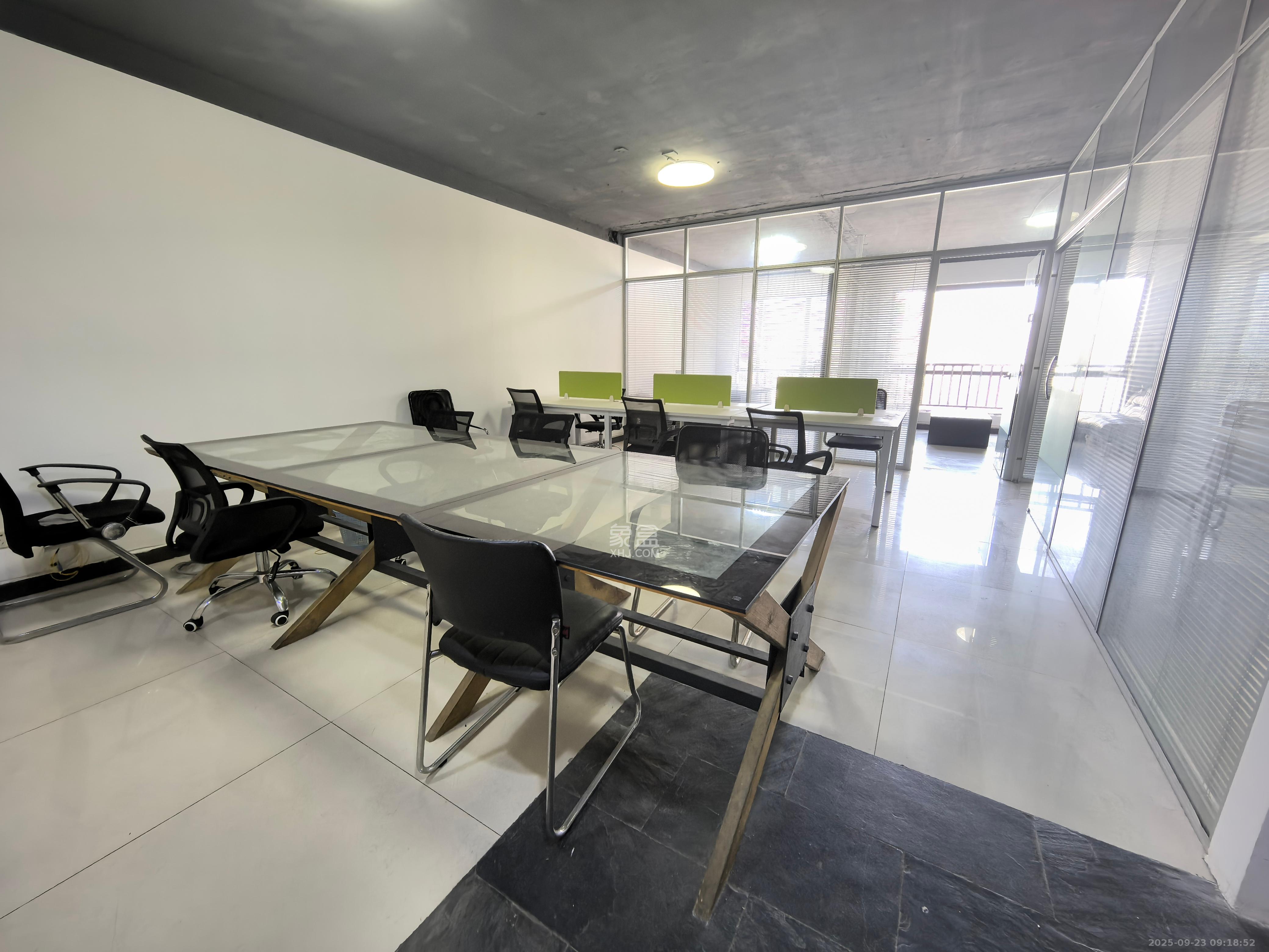 和庄  3室1厅1卫    1900.0元/月 和庄  3室1厅1卫    1900.0元/月