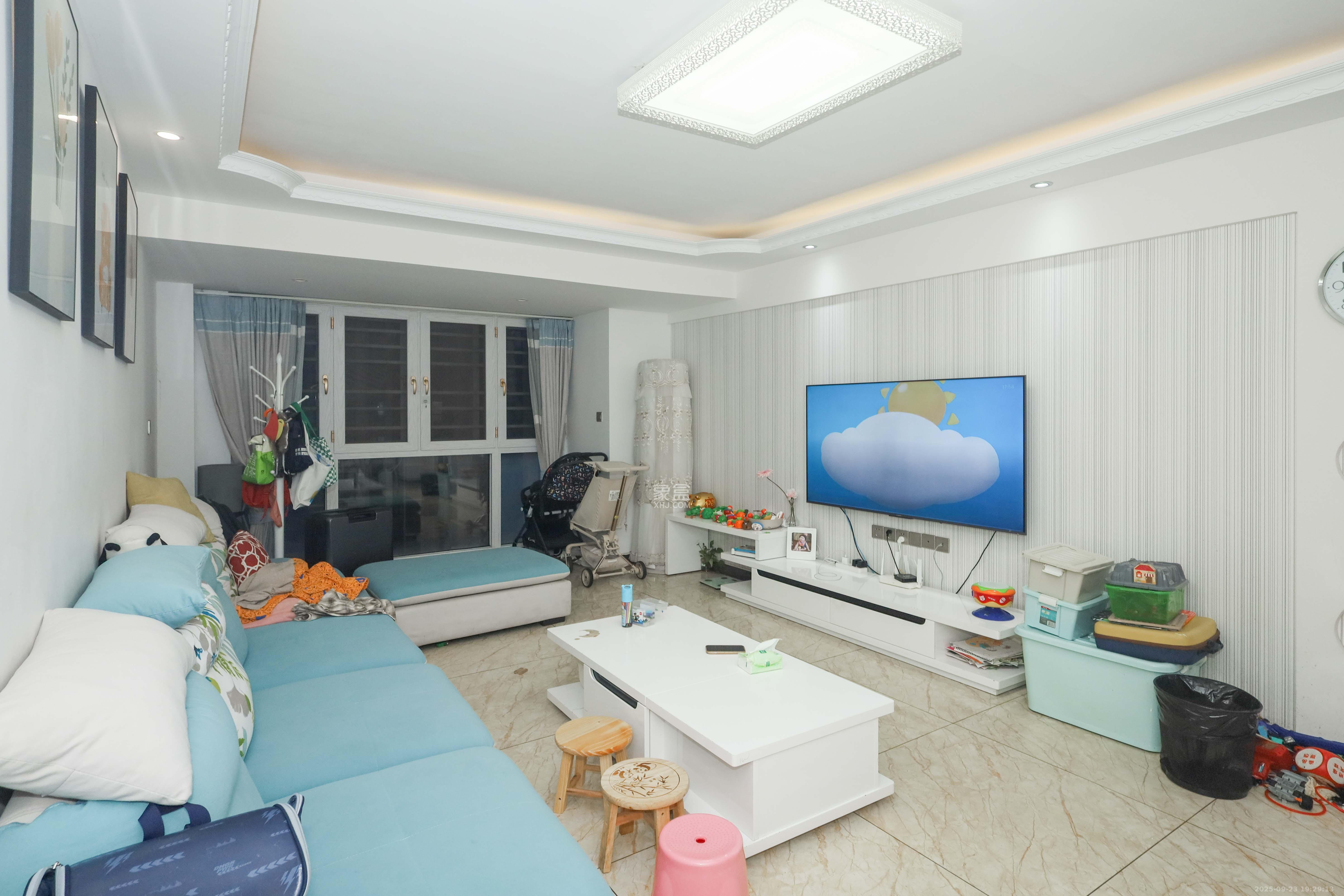 梅溪鑫苑名家 3室2厅2卫 108.0万 梅溪鑫苑名家 3室2厅2卫 108.0万客厅