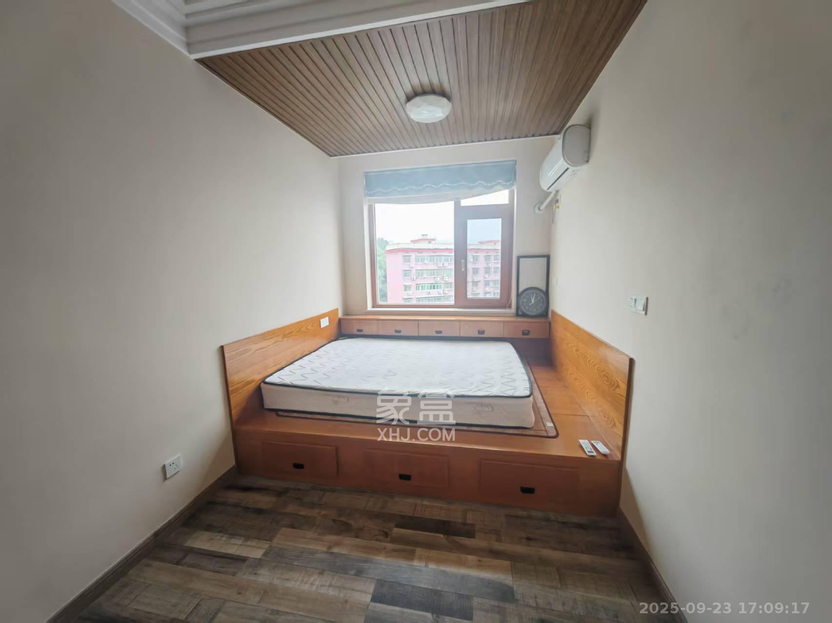 武警医院家属区  3室2厅1卫    3100.0元/月室内图