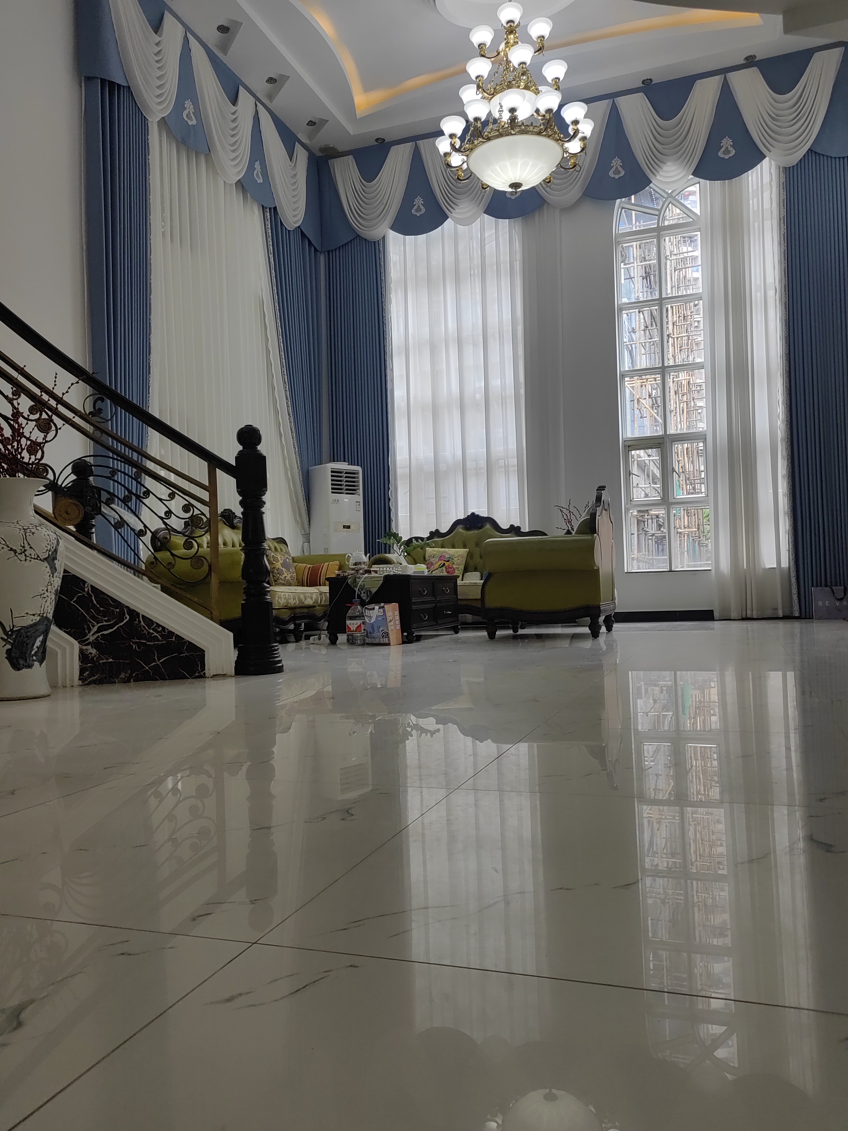 半山花园别墅  6室3厅1卫    29000.0元/月室内图