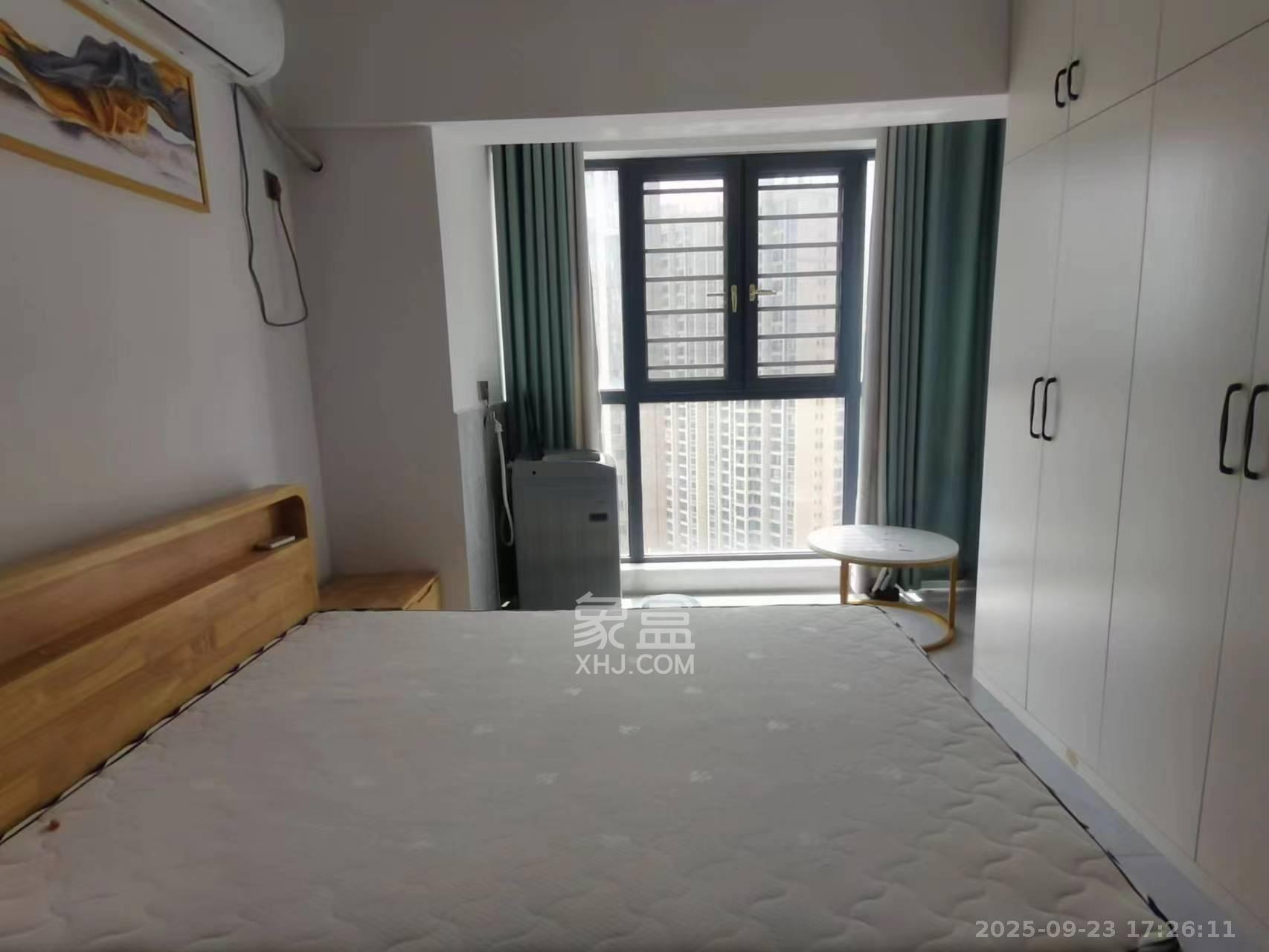 钱隆世家 1室1厅1卫 1400.0元/月 钱隆世家 1室1厅1卫 1400.0元/月室内图