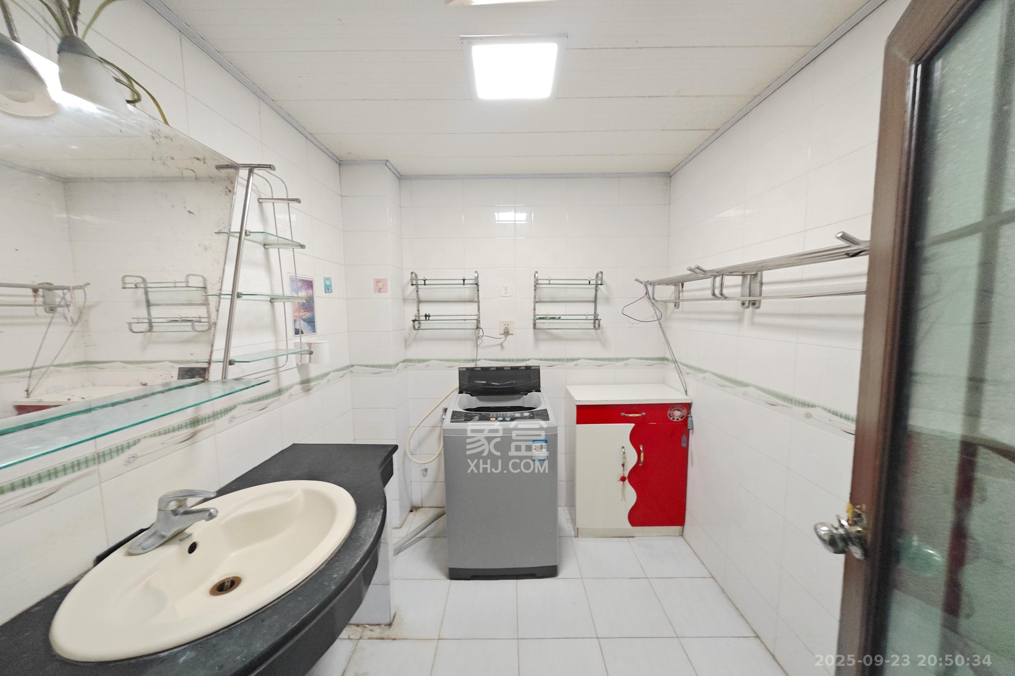 赤岗苑 3室2厅2卫 66.0万 赤岗苑 3室2厅2卫 66.0万其他