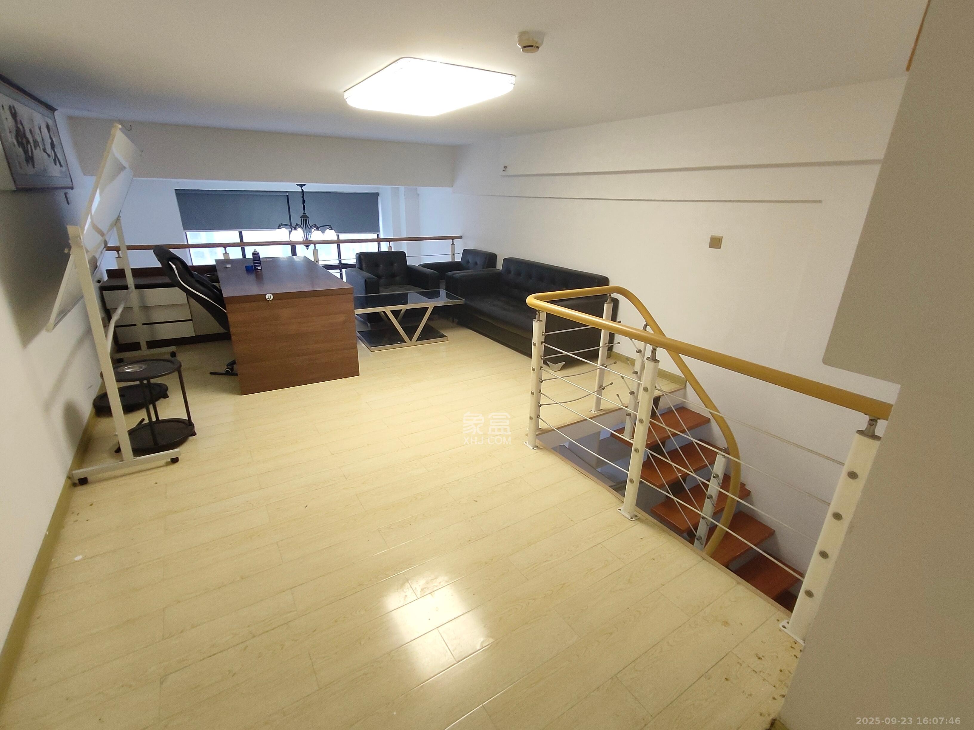 金科时代中心 1室1厅1卫 2000.0元/月 金科时代中心 1室1厅1卫 2000.0元/月室内图