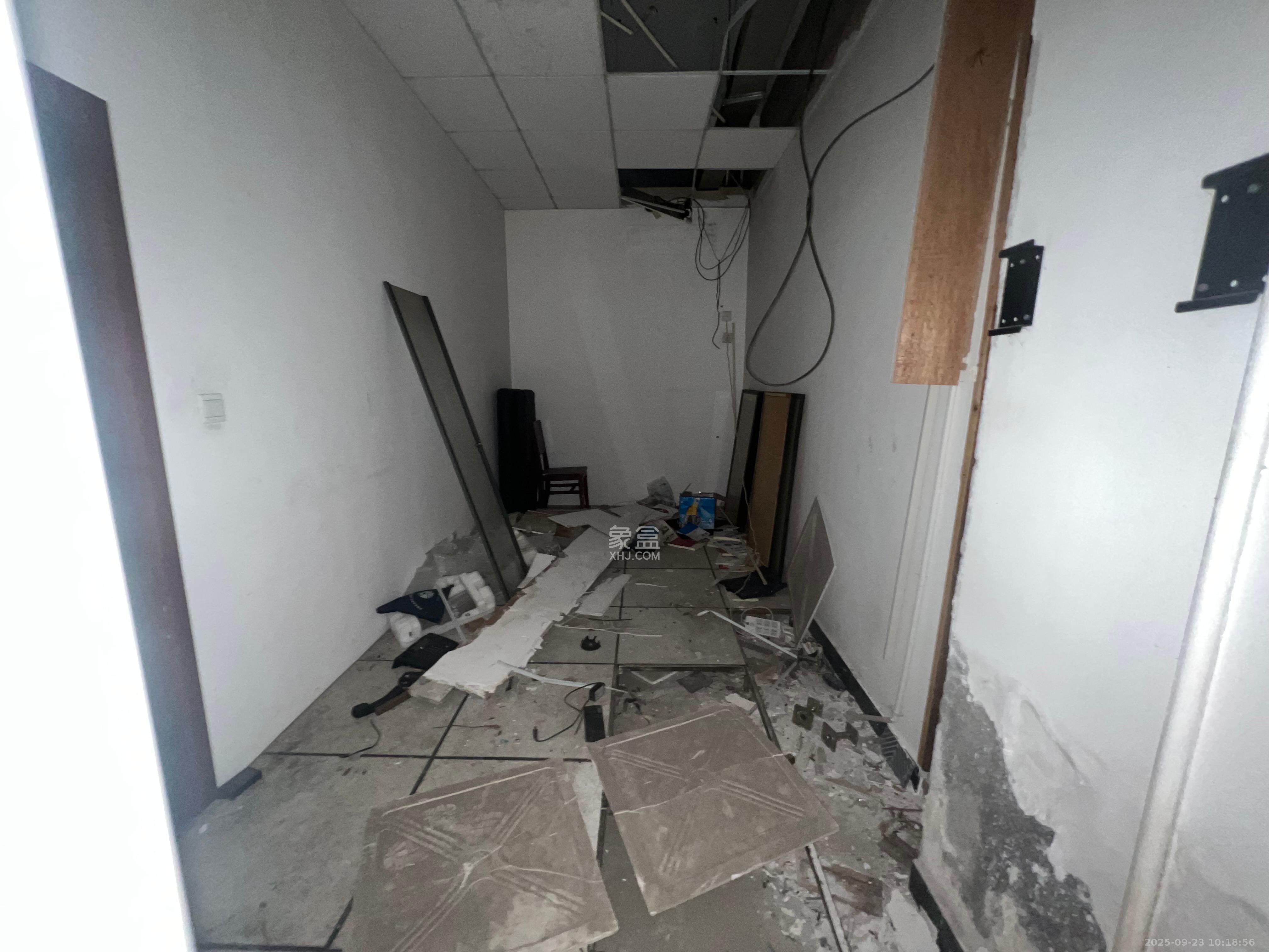 满庭芳小区   95.94㎡      7400.0元/月