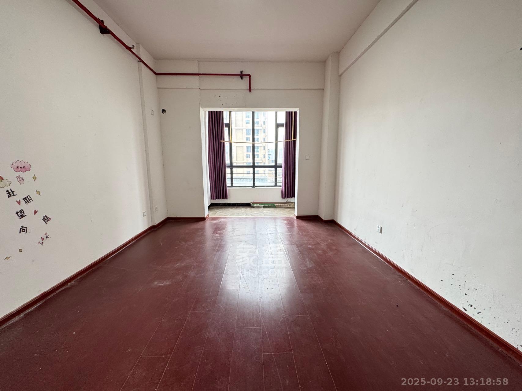 金鹰商业广场(金鹰商业大厦) 1室0厅0卫 1000.0元/月 金鹰商业广场(金鹰商业大厦) 1室0厅0卫 1000.0元/月室内图