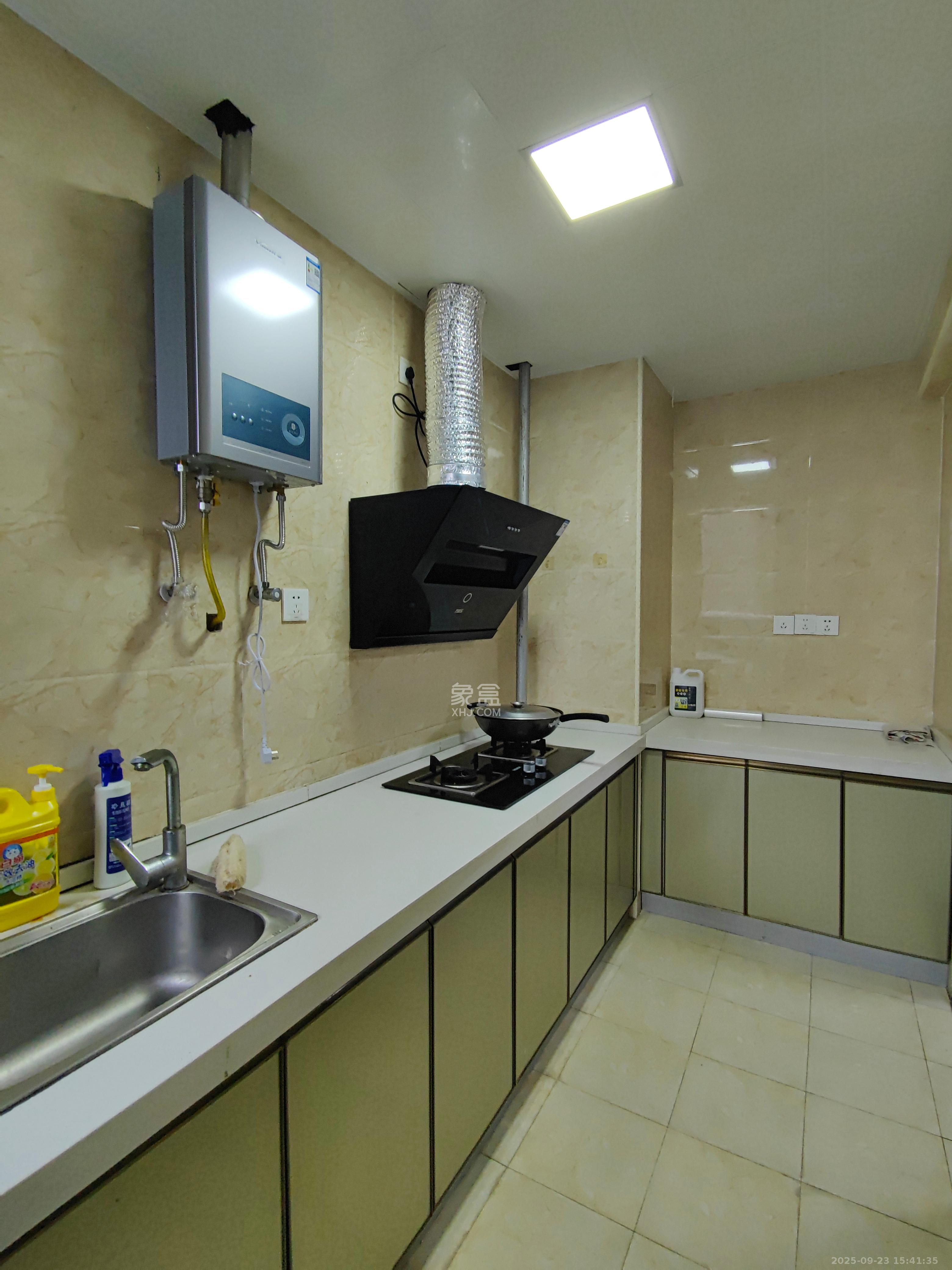 中建梅溪湖中心 3室2厅2卫 2700.0元/月 中建梅溪湖中心 3室2厅2卫 2700.0元/月室内图