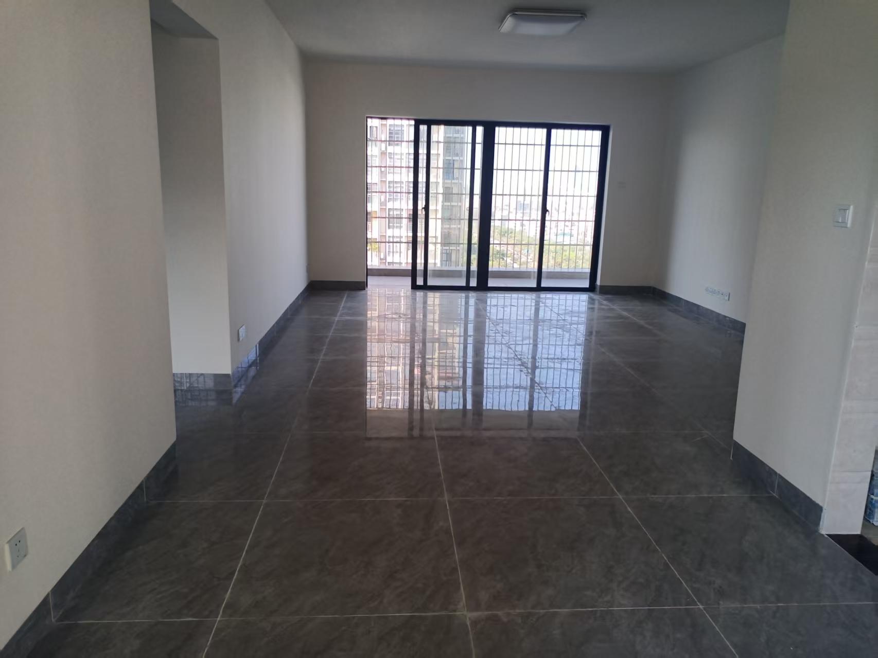 丘海警苑小区 3室2厅1卫 3000.0元/月 丘海警苑小区 3室2厅1卫 3000.0元/月室内图