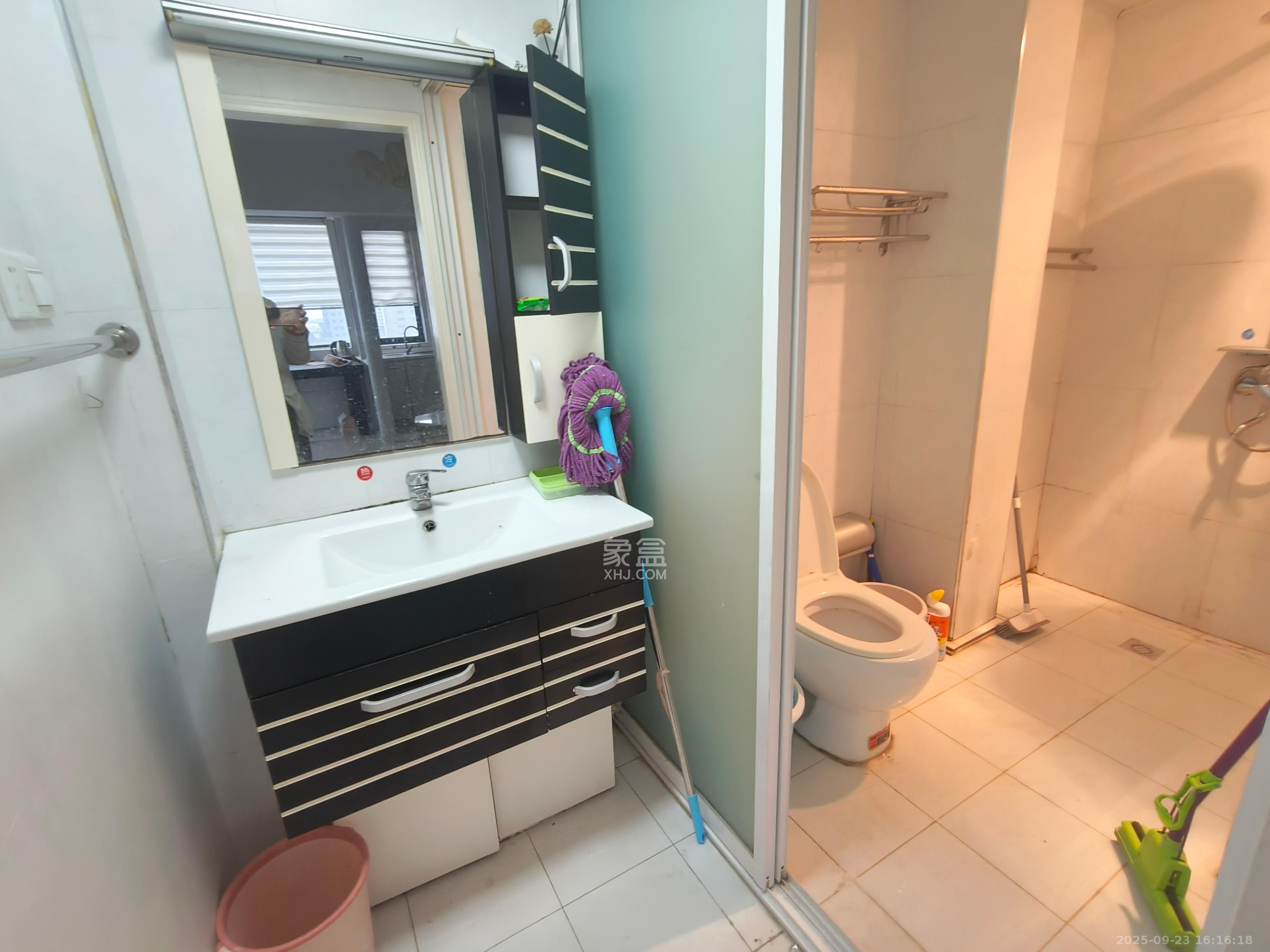 印象天心  1室1厅1卫    2500.0元/月室内图