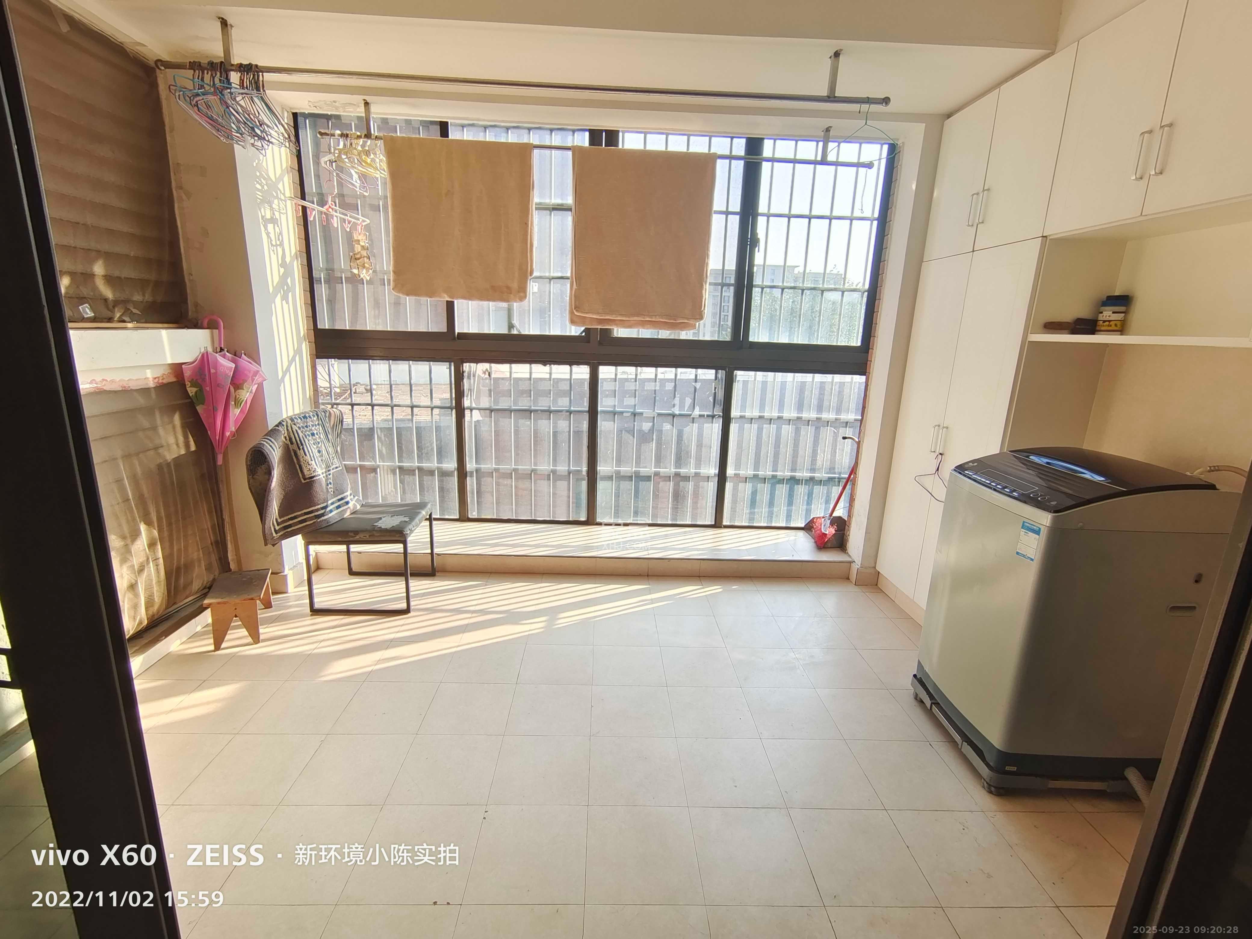 绿地公馆（绿地名邸）  3室2厅2卫    2500.0元/月室内图