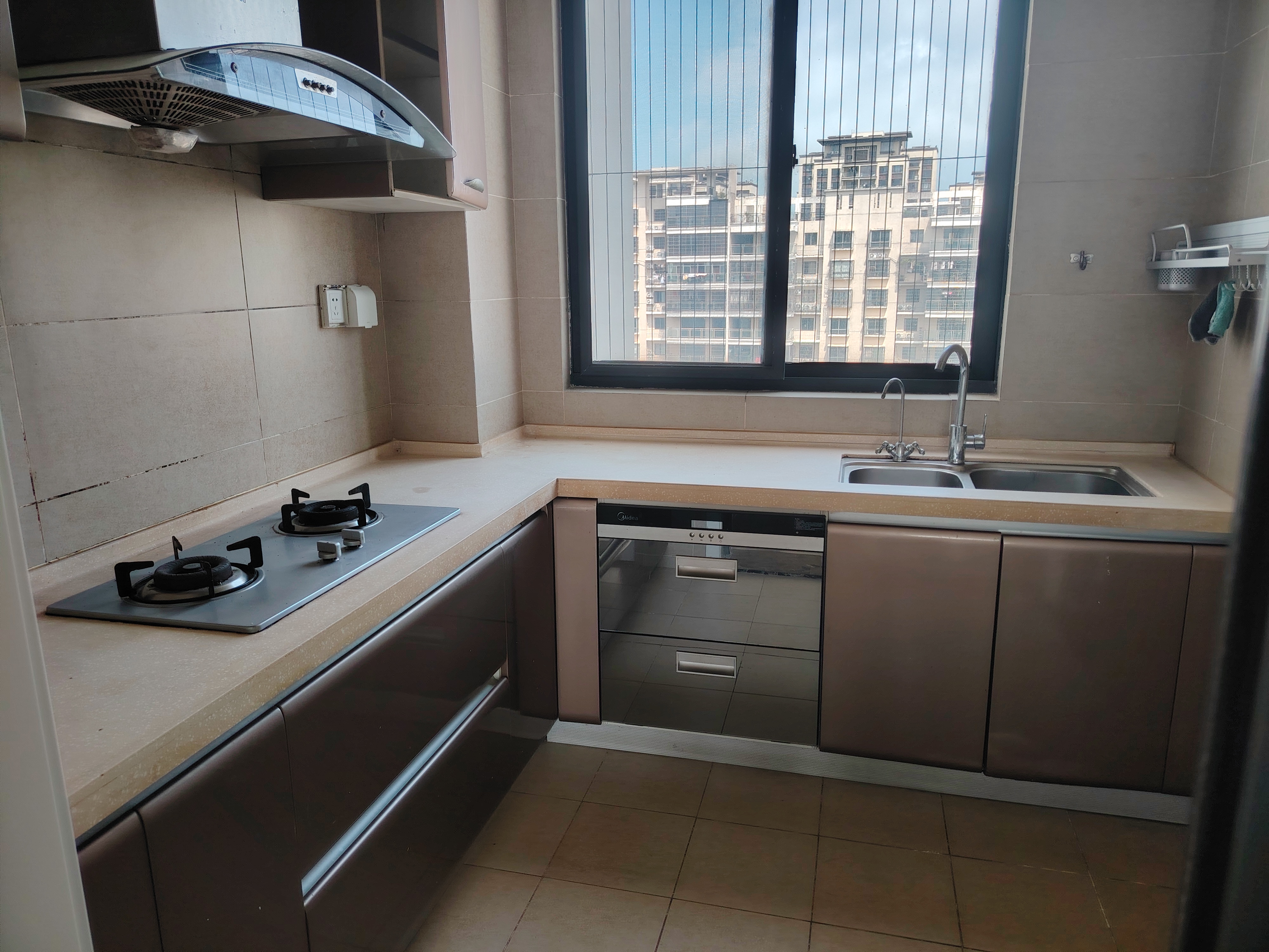 祥和家园 3室2厅2卫 3500.0元/月 祥和家园 3室2厅2卫 3500.0元/月室内图