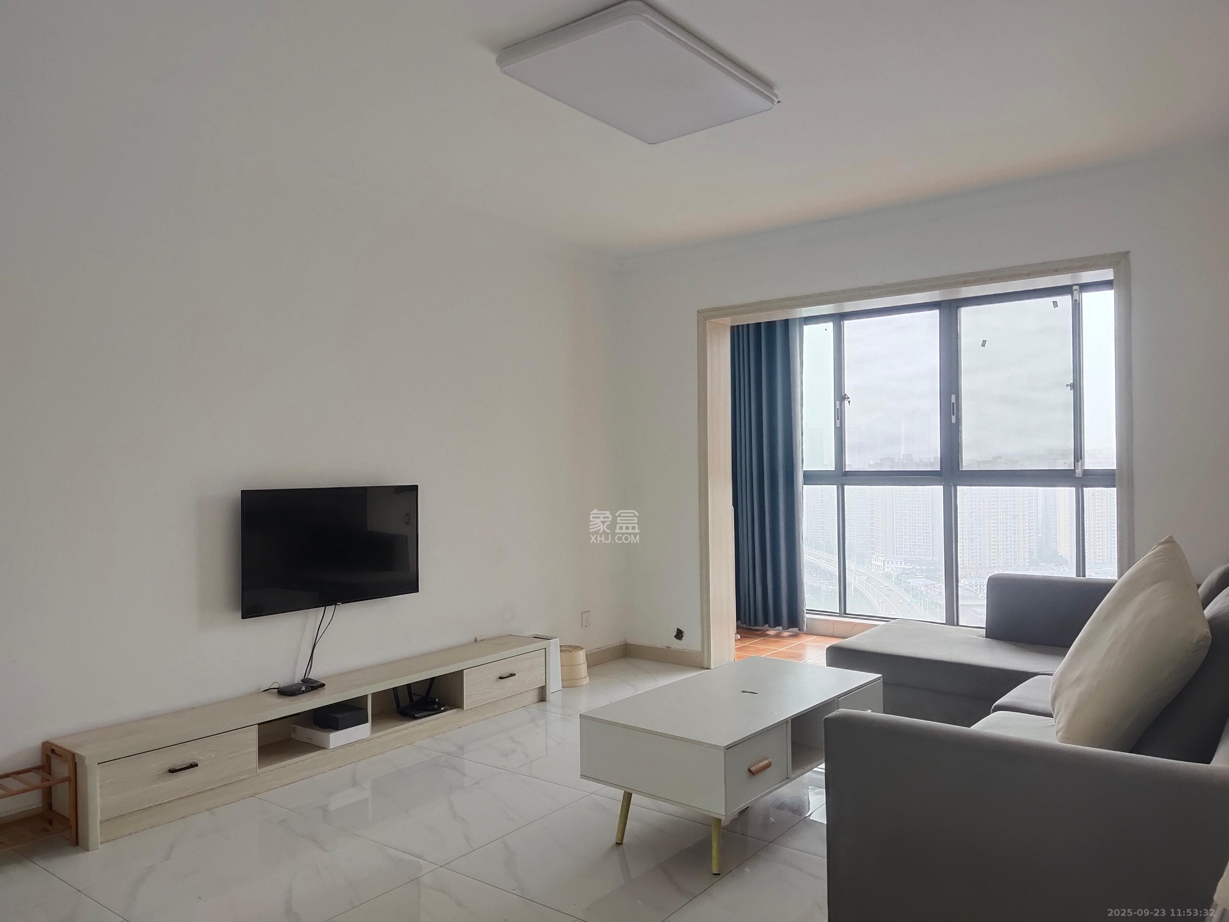 朝正美苑 3室2厅2卫 2700.0元/月 朝正美苑 3室2厅2卫 2700.0元/月室内图