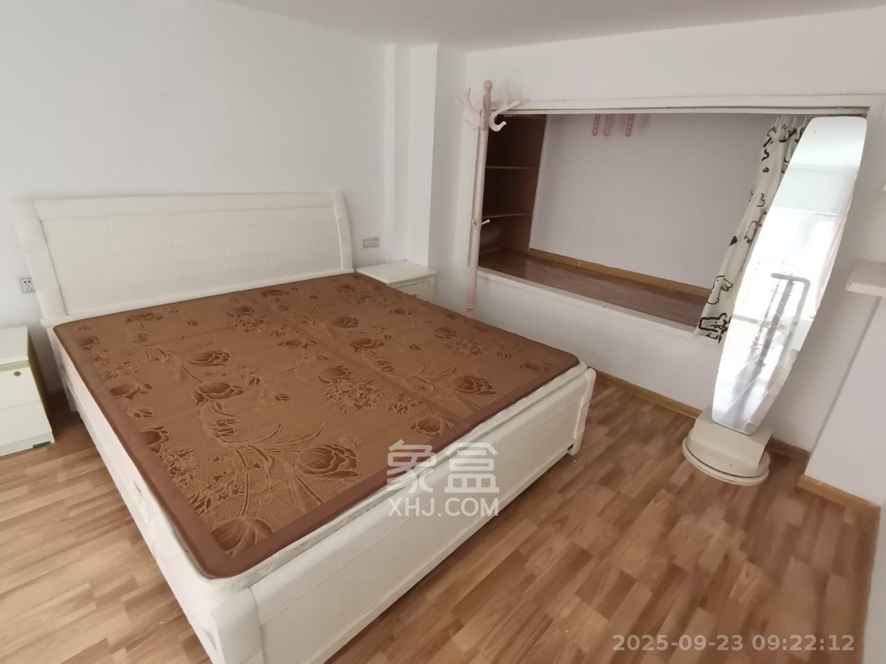 他城(天鸿时代公寓) 1室1厅1卫 1150.0元/月 他城(天鸿时代公寓) 1室1厅1卫 1150.0元/月室内图