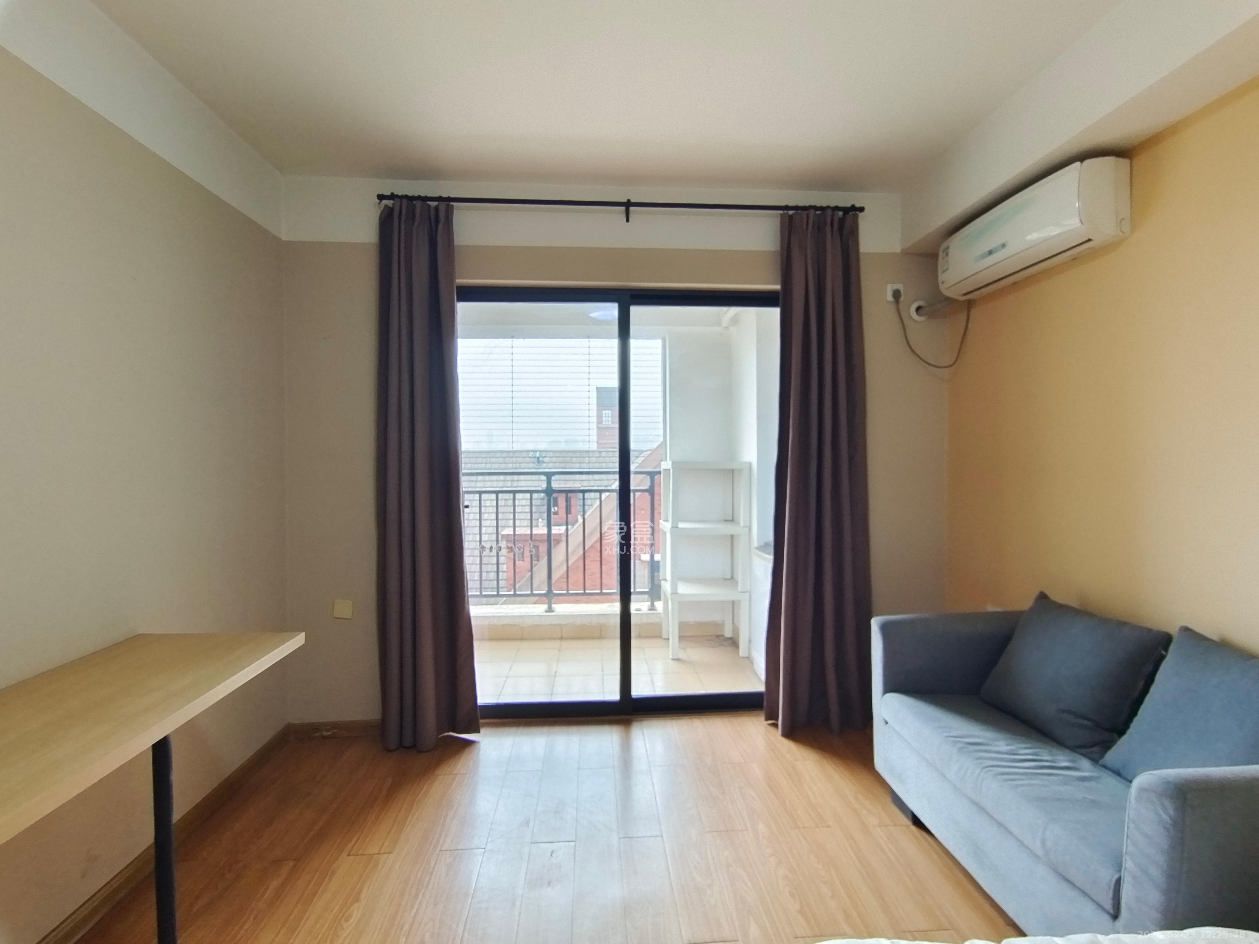 万科白鹭郡 1室1厅1卫 1400.0元/月 万科白鹭郡 1室1厅1卫 1400.0元/月室内图