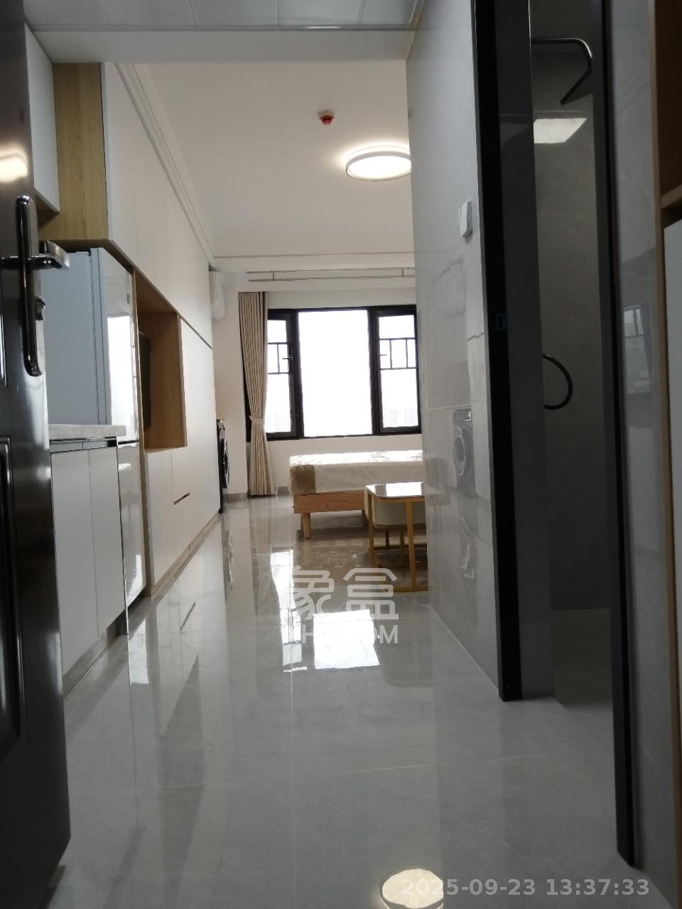 中海珑悦府 1室1厅1卫 1200.0元/月 中海珑悦府 1室1厅1卫 1200.0元/月室内图