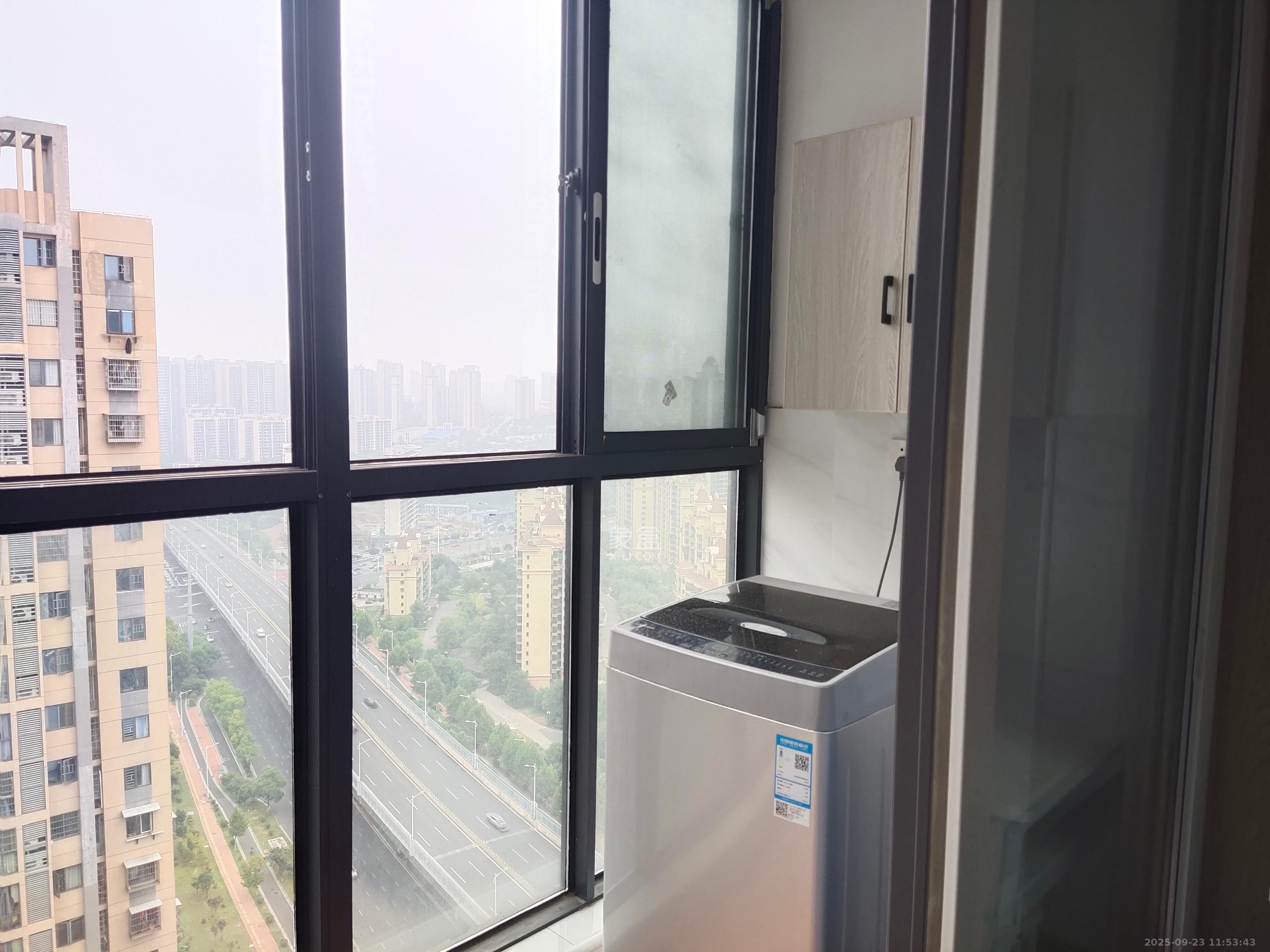 朝正美苑 3室2厅2卫 2700.0元/月 朝正美苑 3室2厅2卫 2700.0元/月室内图