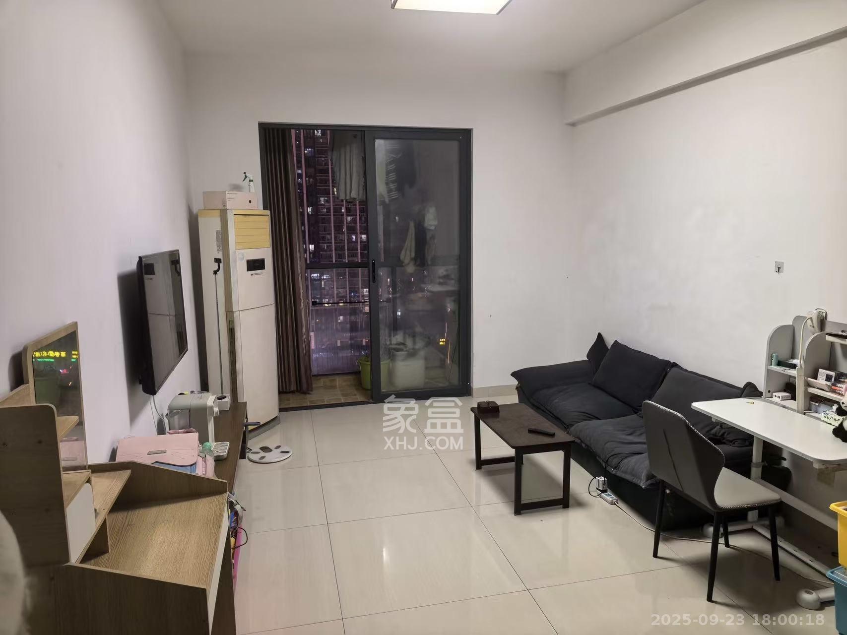 万博汇 2室1厅1卫 2300.0元/月 万博汇 2室1厅1卫 2300.0元/月室内图