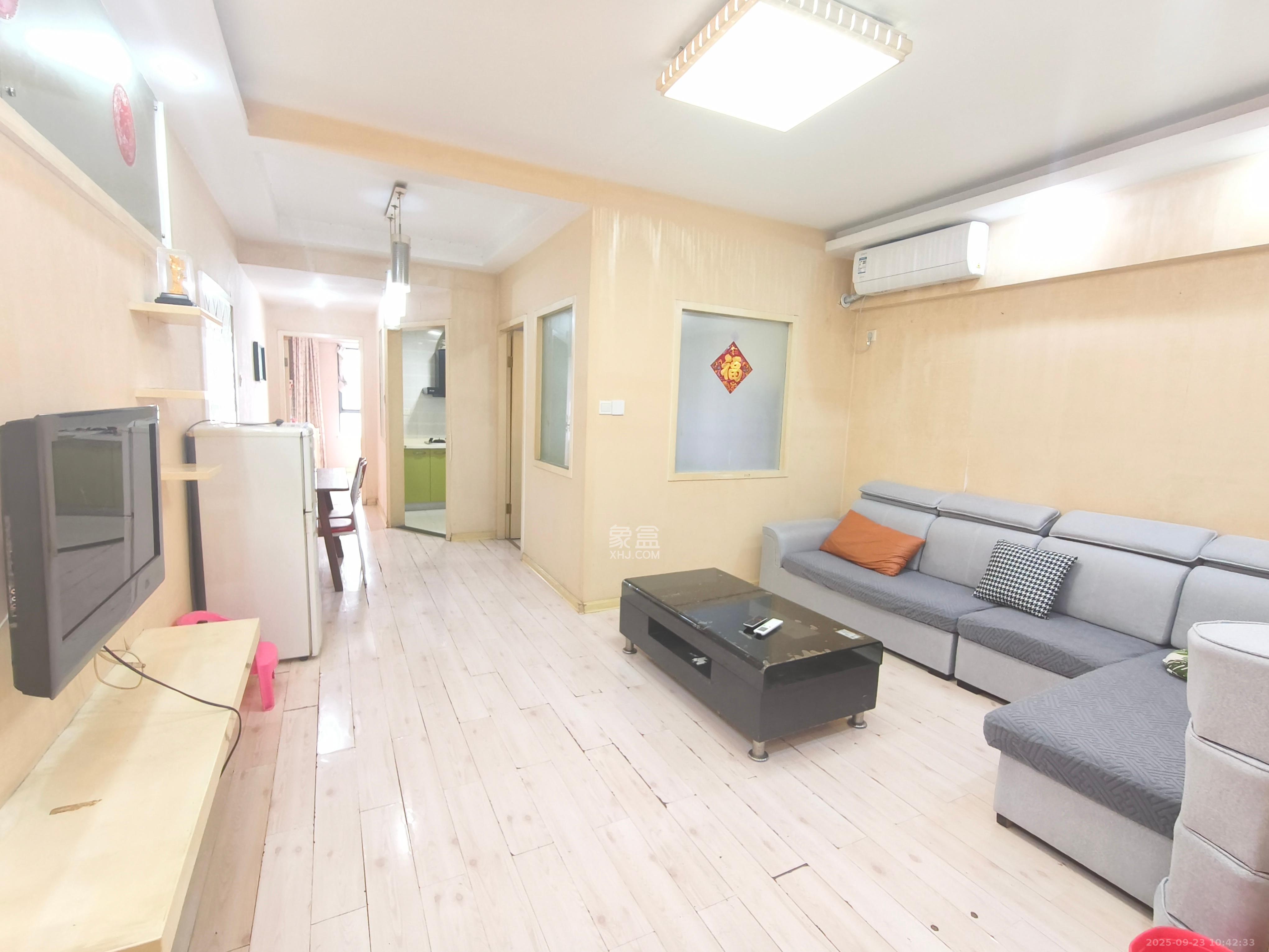 兴威帕克水岸  2室1厅1卫    1600.0元/月 兴威帕克水岸  2室1厅1卫    1600.0元/月