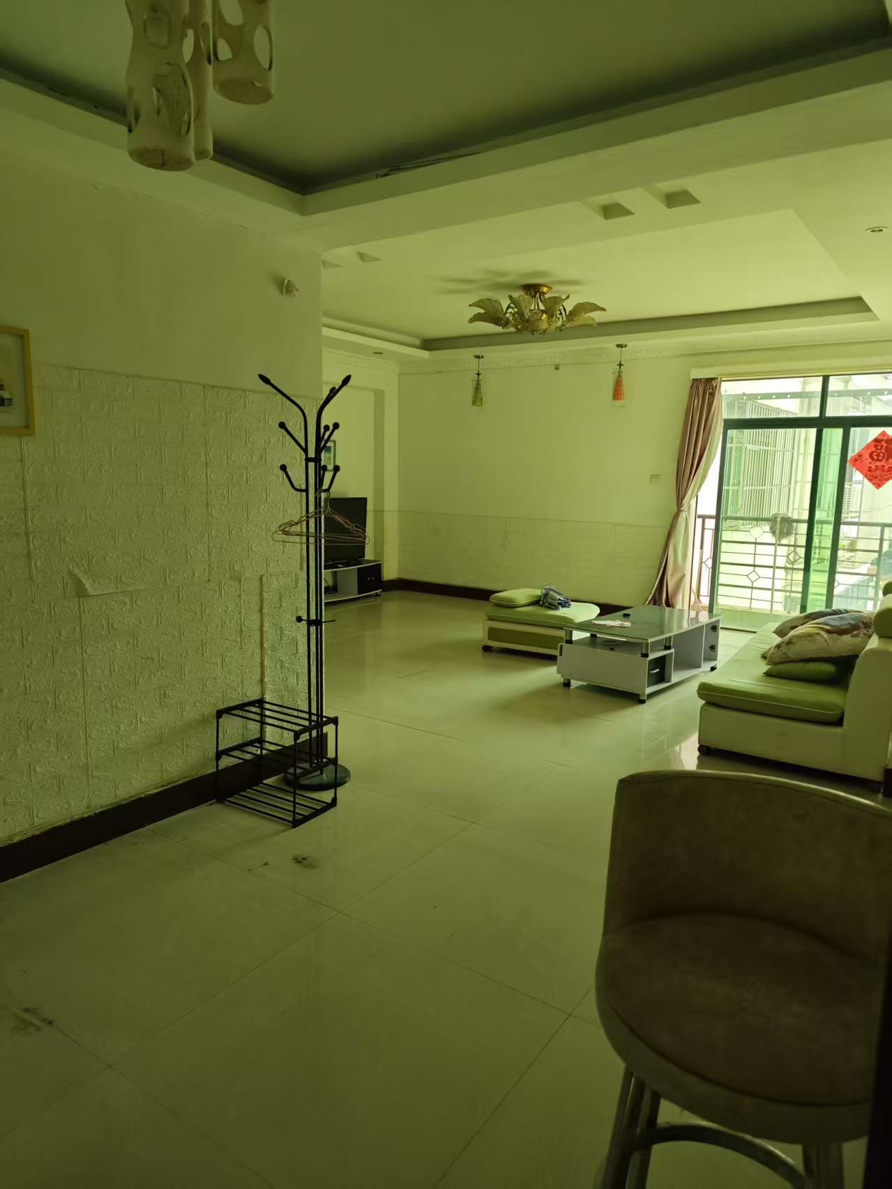 怡景花园  3室1厅1卫    2300.0元/月室内图