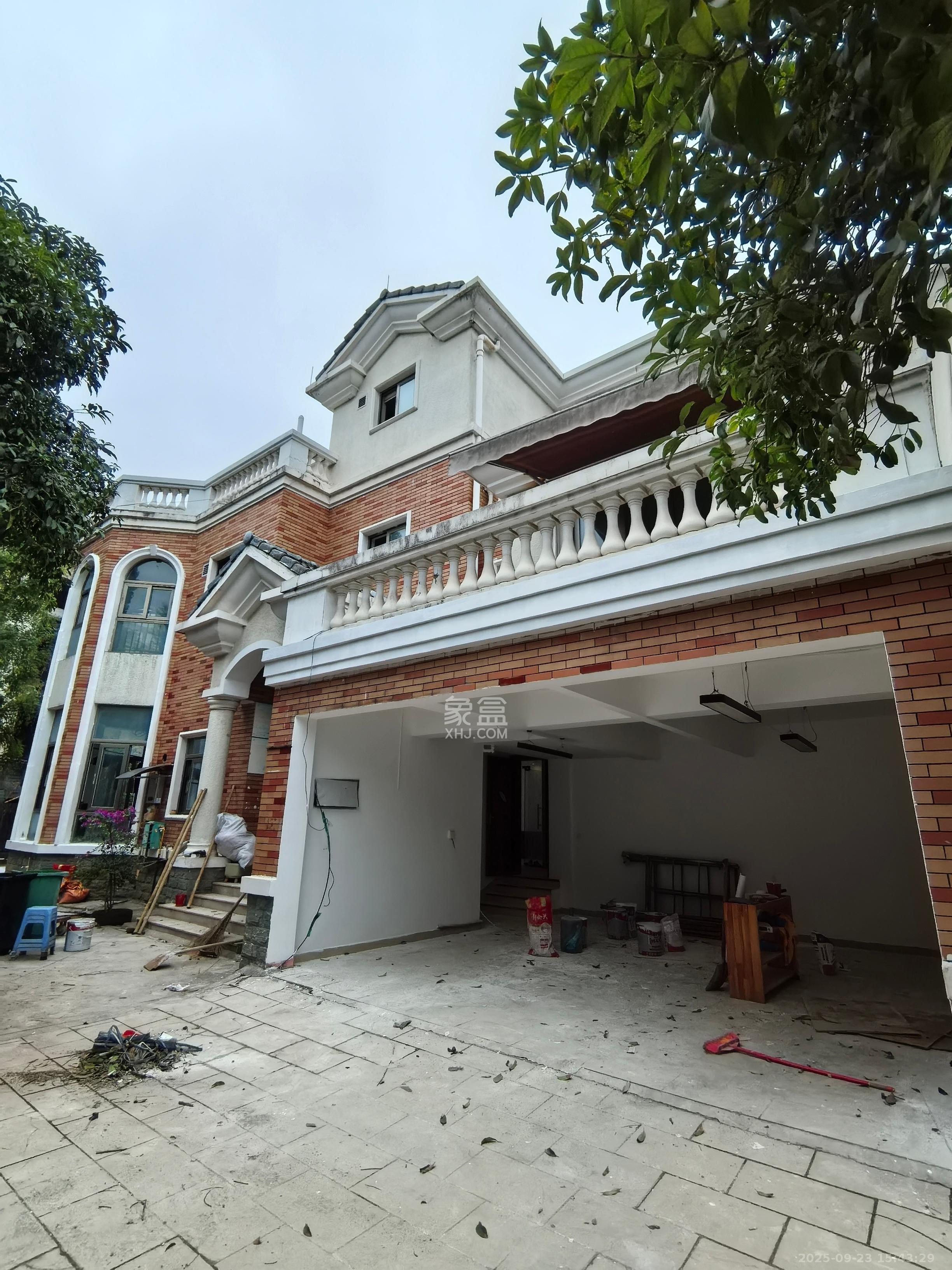 碧桂园威尼斯城  8室3厅1卫    15000.0元/月 碧桂园威尼斯城  8室3厅1卫    15000.0元/月