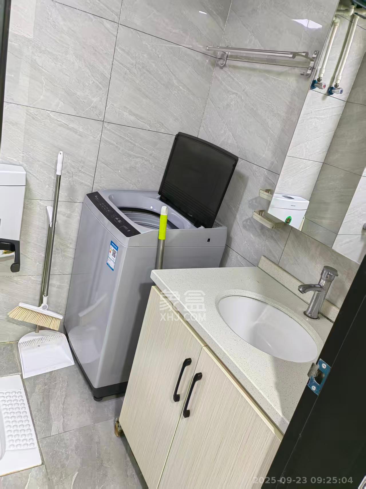 芙蓉万国城MOMA(卓越汇富苑) 1室0厅0卫 1600.0元/月 芙蓉万国城MOMA(卓越汇富苑) 1室0厅0卫 1600.0元/月室内图