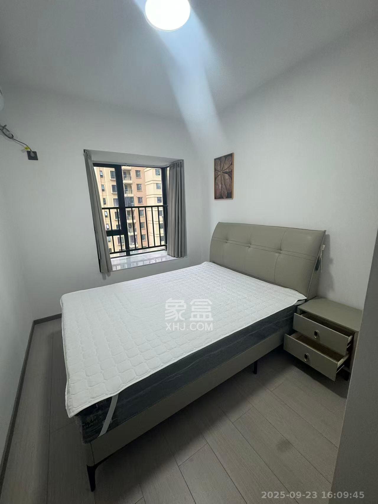 伊景园滨河苑  3室2厅2卫    2600.0元/月室内图