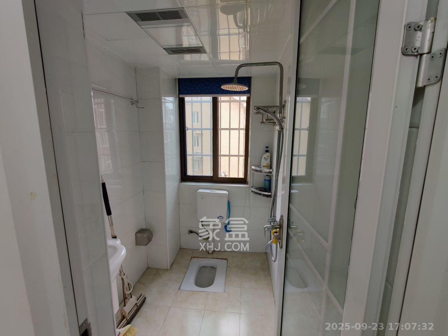 东屯渡高层安置小区 2室2厅1卫 2500.0元/月 东屯渡高层安置小区 2室2厅1卫 2500.0元/月室内图