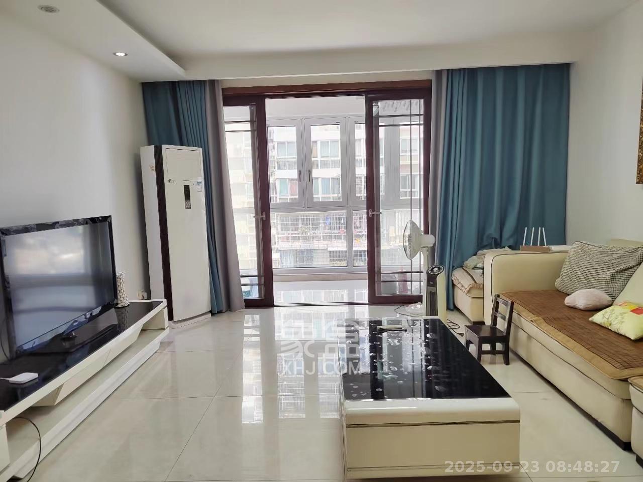 天翔新新家园 3室2厅2卫 2600.0元/月 天翔新新家园 3室2厅2卫 2600.0元/月室内图