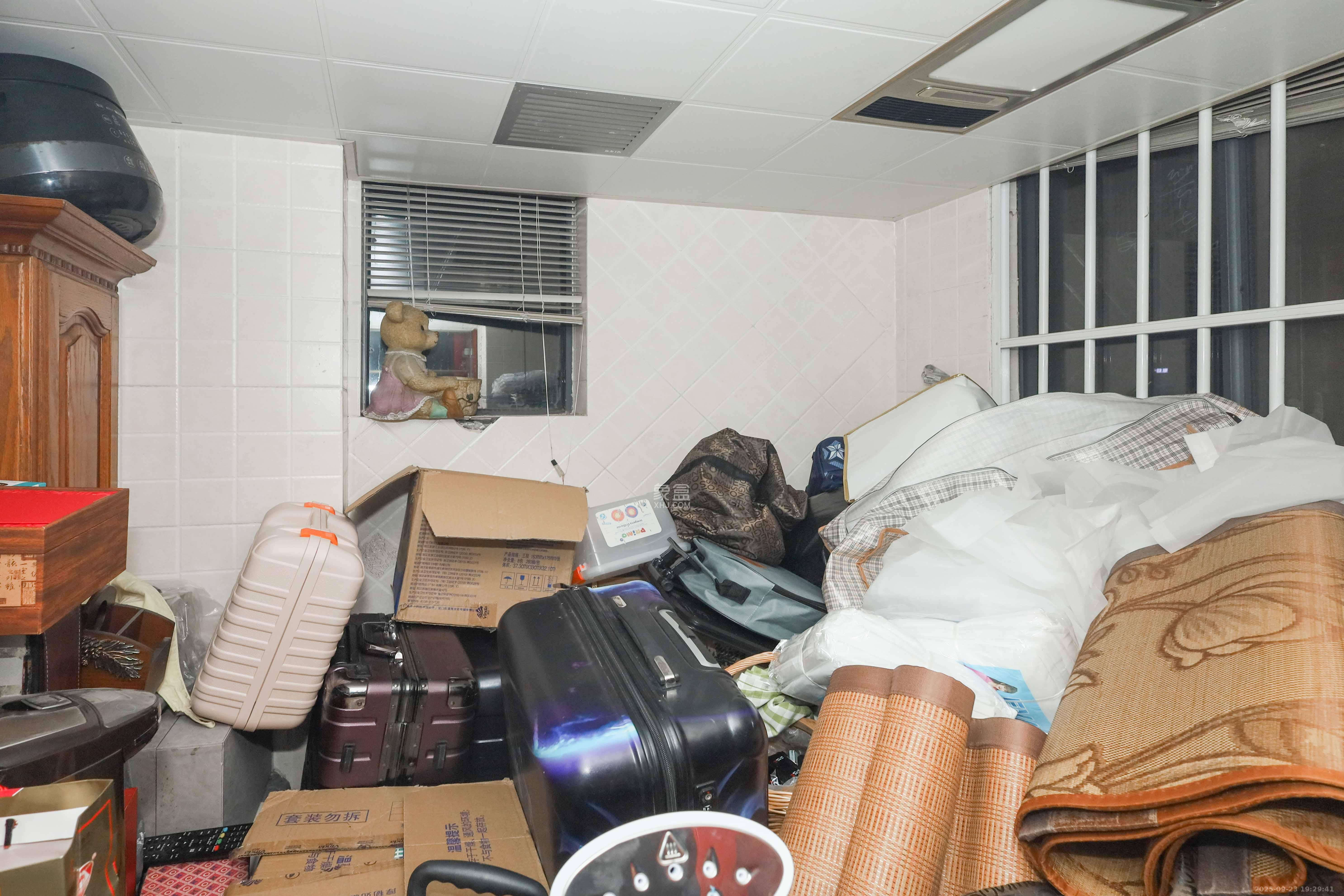 保利麓谷林语B区 3室2厅2卫 105.0万 保利麓谷林语B区 3室2厅2卫 105.0万卫生间