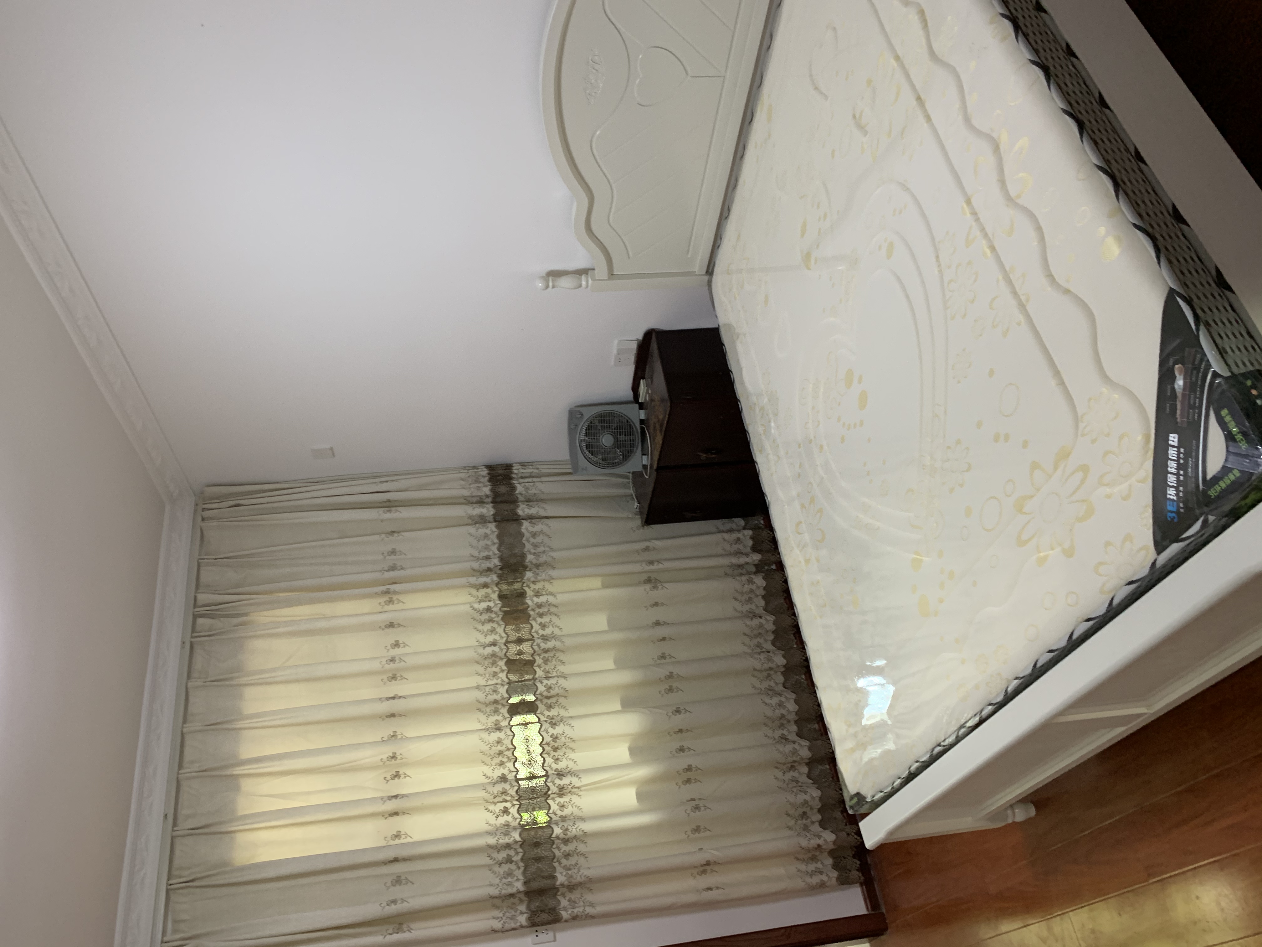 国税局家属院  2室1厅1卫    800.0元/月 国税局家属院  2室1厅1卫    800.0元/月室内图