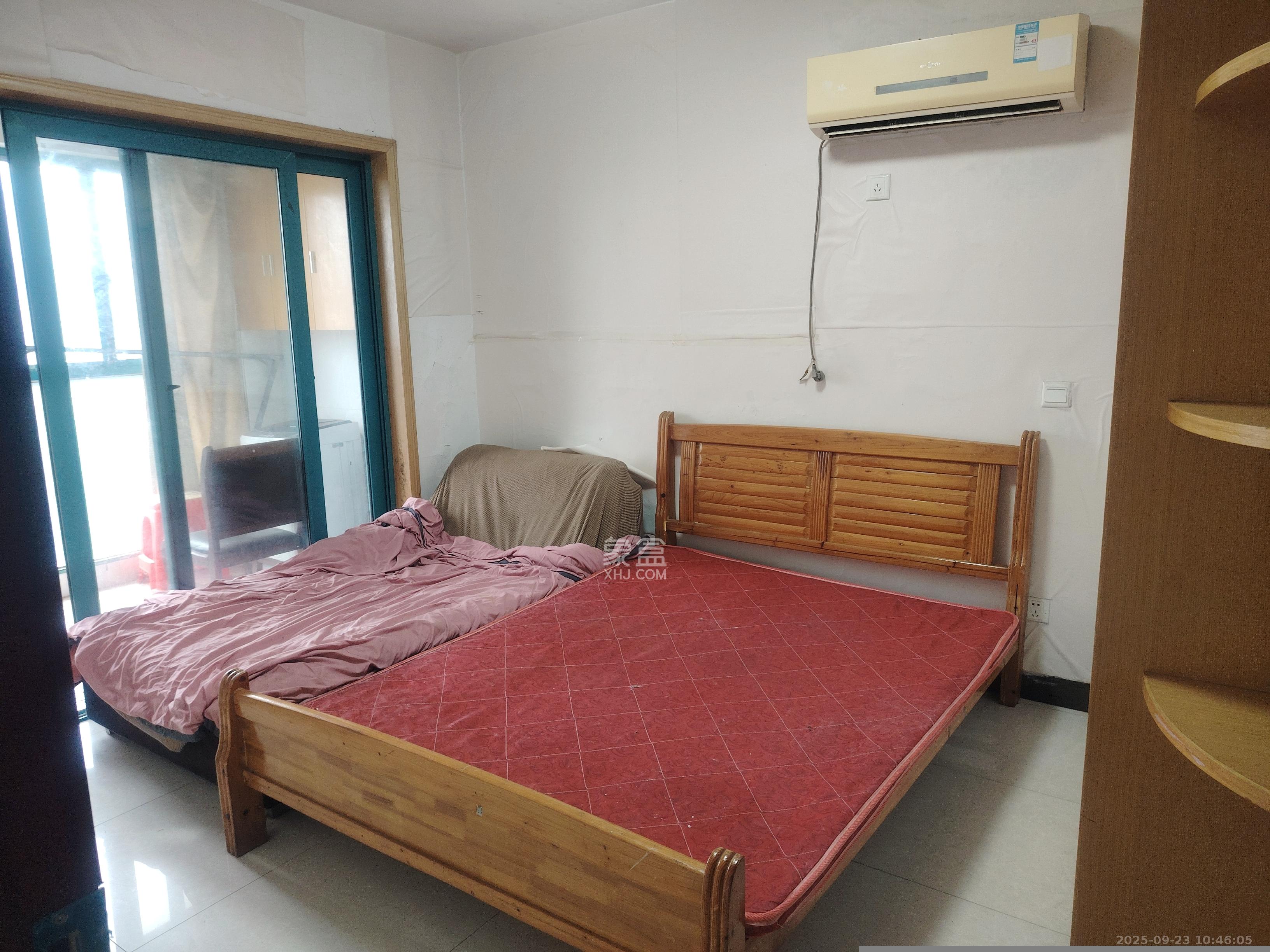 蝴蝶谷  3室2厅1卫    1600.0元/月室内图