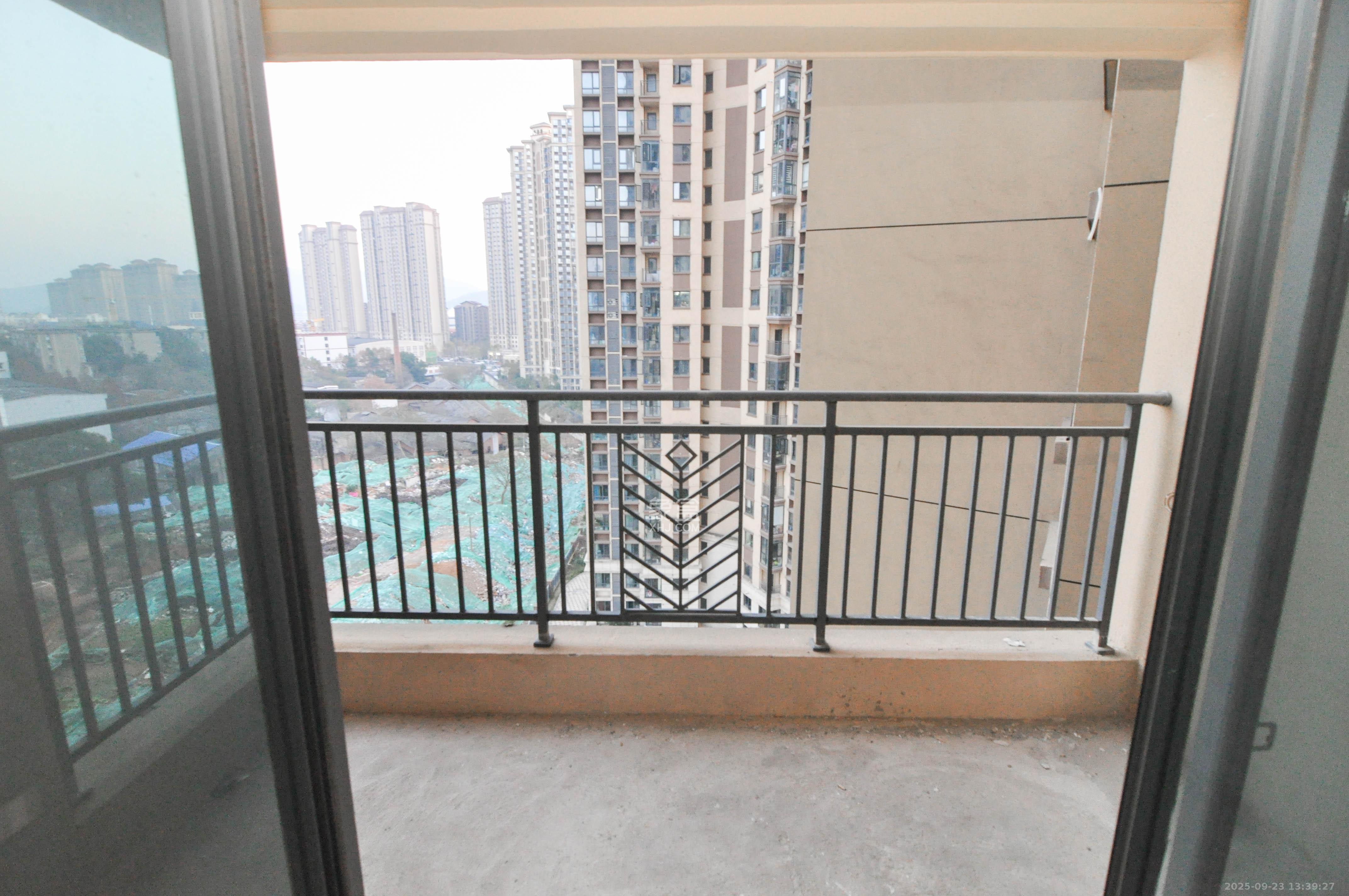 振业城三期 4室2厅2卫 139.0万 振业城三期 4室2厅2卫 139.0万其他