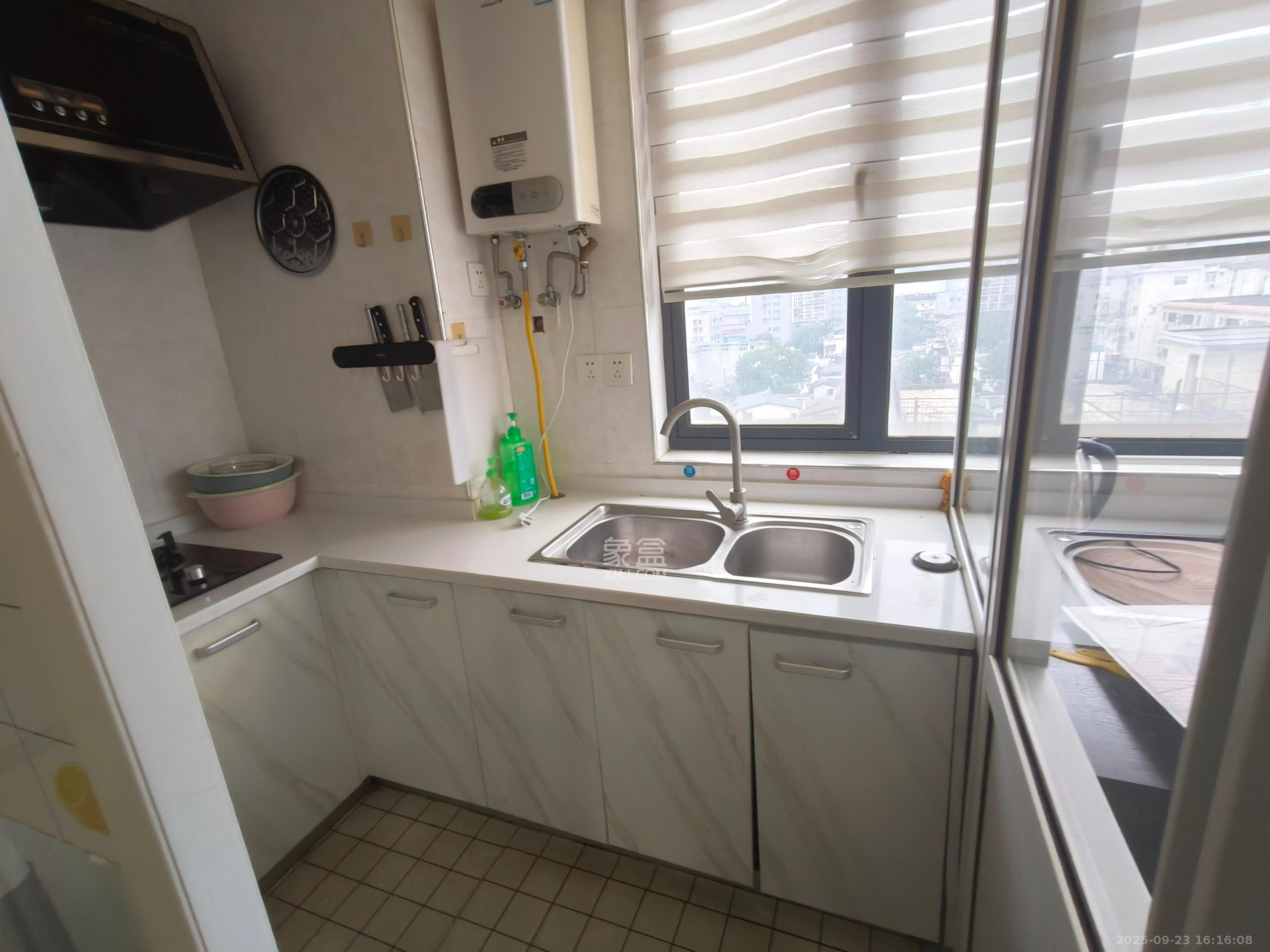 印象天心  1室1厅1卫    2500.0元/月室内图