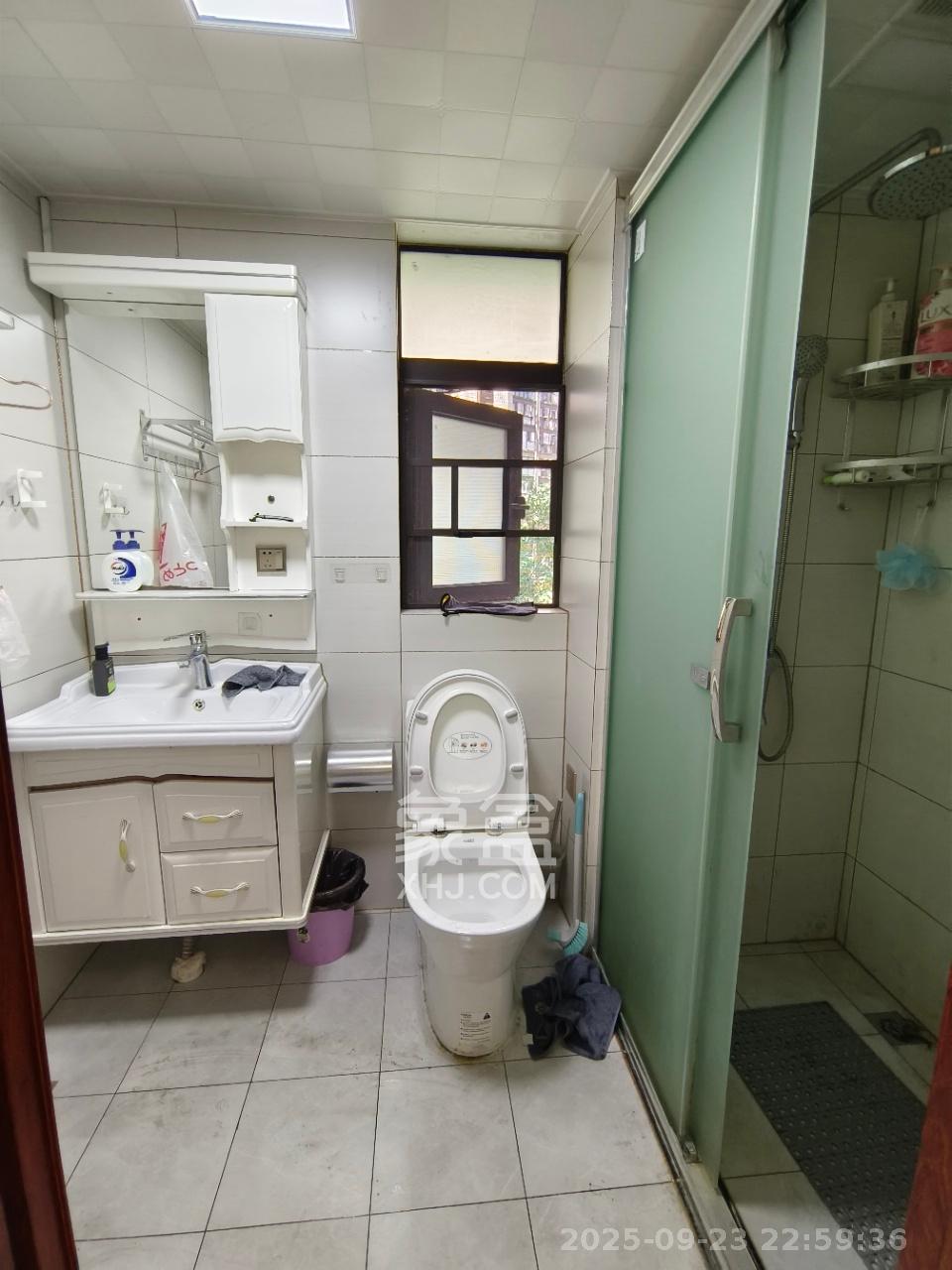 时代倾城三期 4室2厅2卫 2300.0元/月 时代倾城三期 4室2厅2卫 2300.0元/月室内图