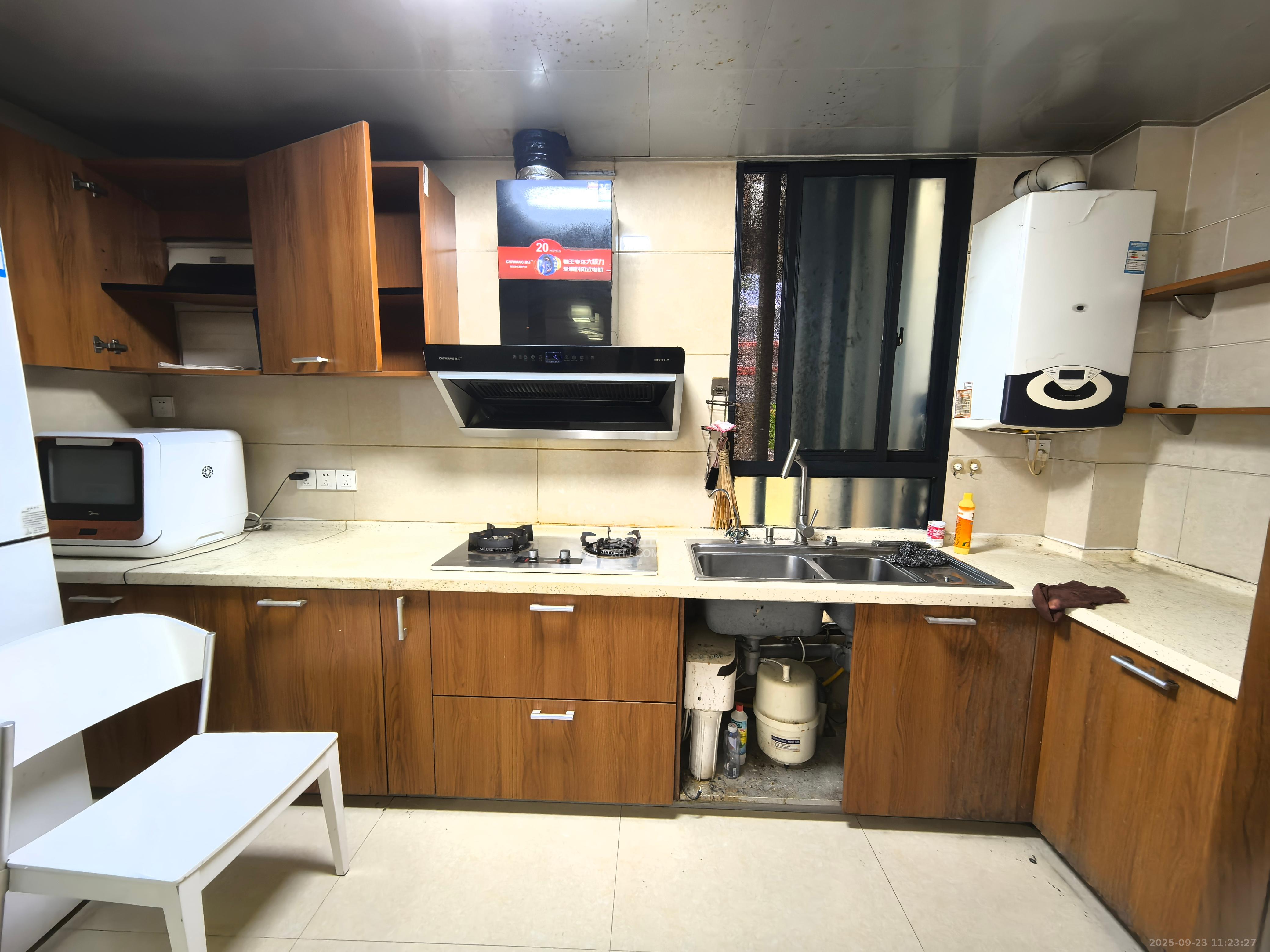 万科城 5室2厅2卫 10000.0元/月 万科城 5室2厅2卫 10000.0元/月室内图