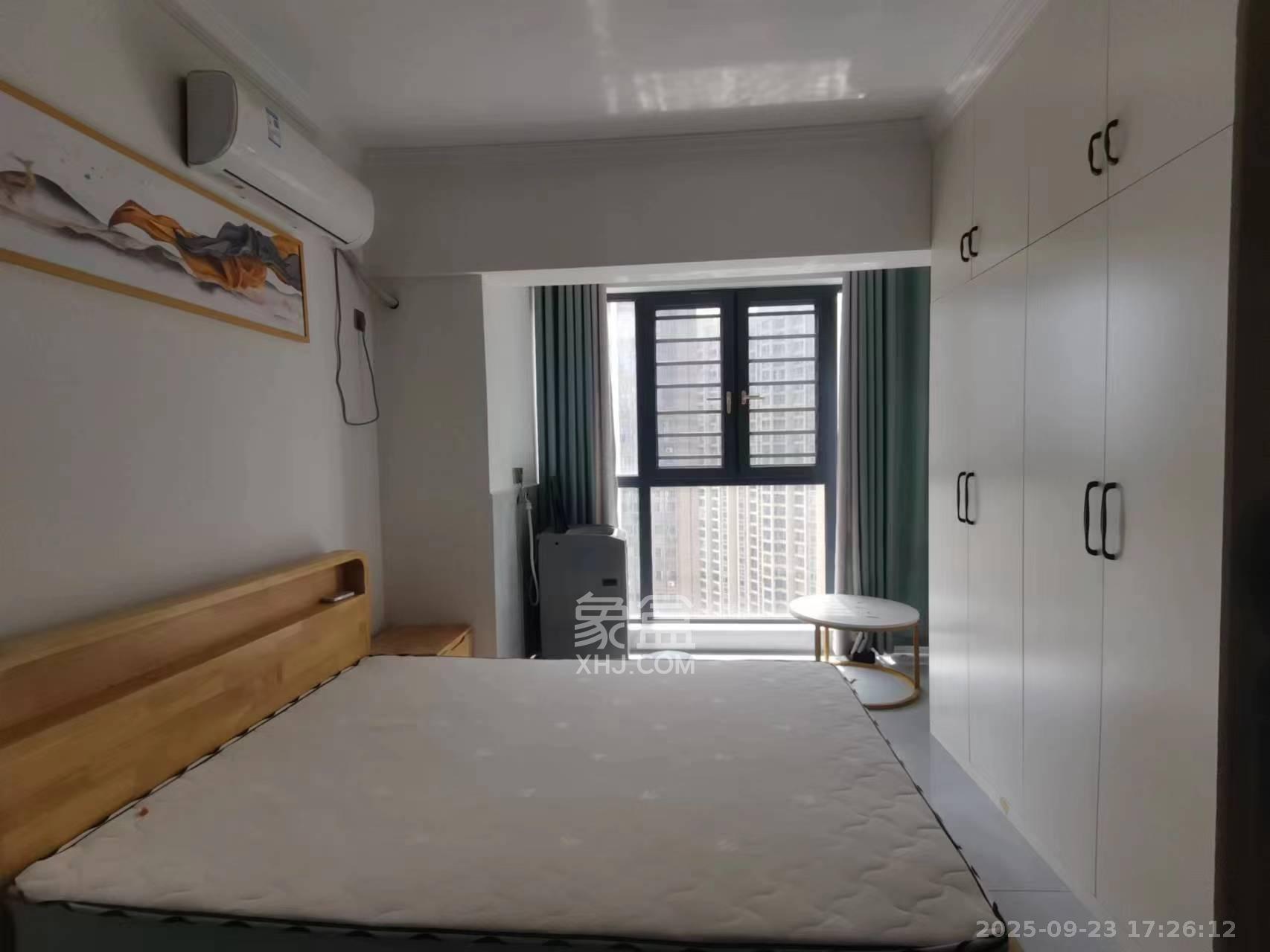 钱隆世家  1室1厅1卫    1400.0元/月室内图