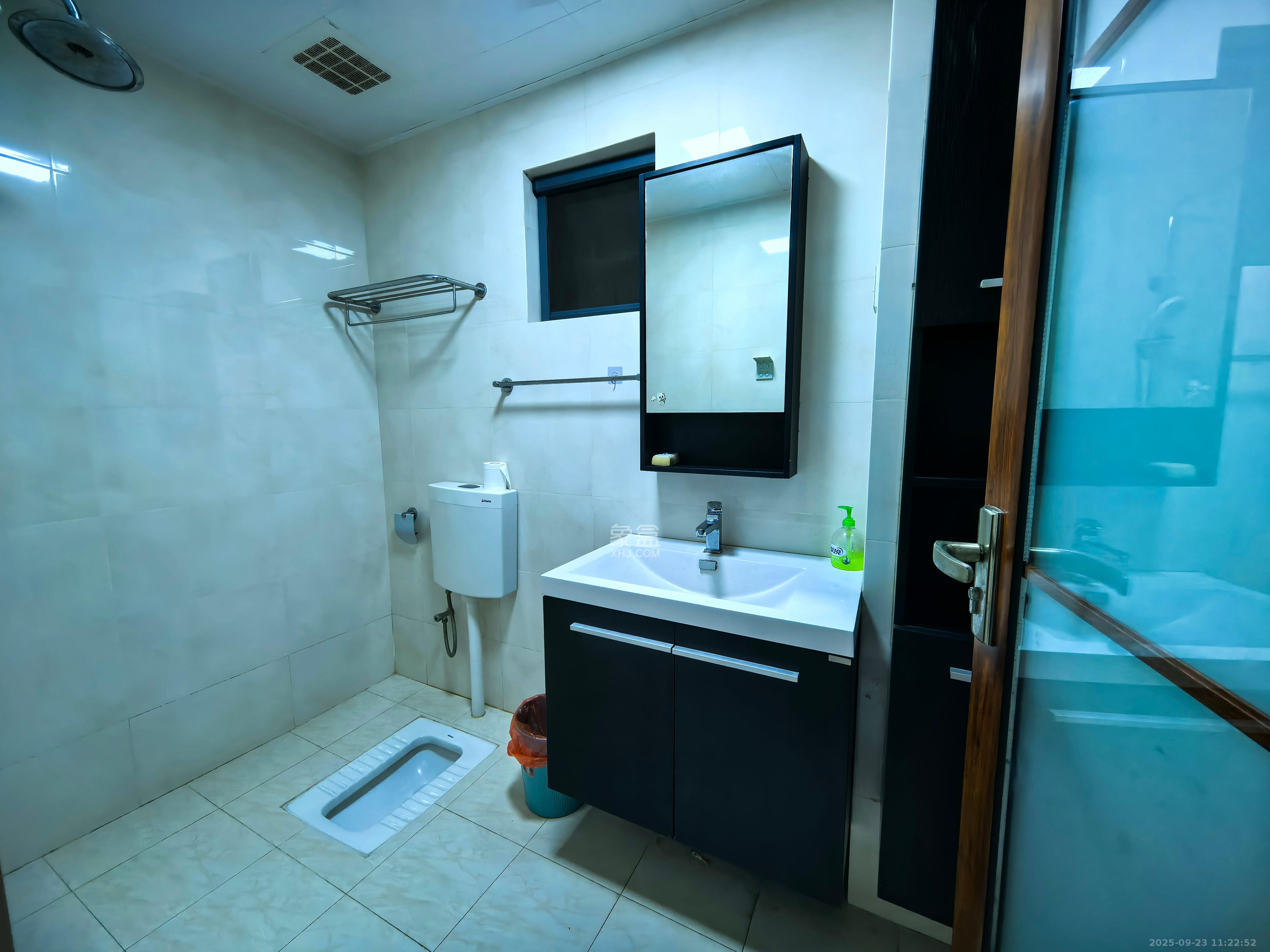 万科城 5室2厅2卫 10000.0元/月 万科城 5室2厅2卫 10000.0元/月室内图