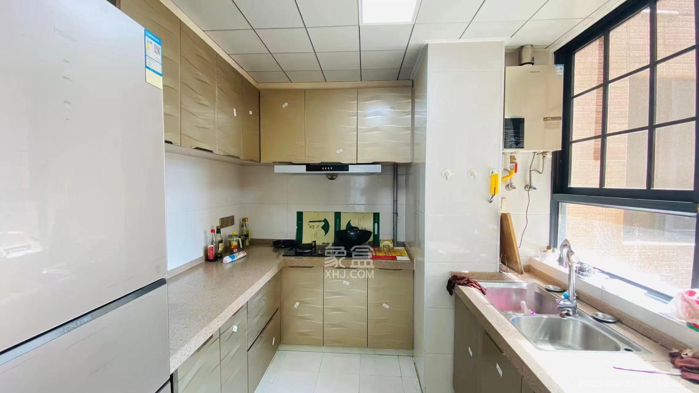 武广美誉 3室2厅1卫 2800.0元/月 武广美誉 3室2厅1卫 2800.0元/月室内图