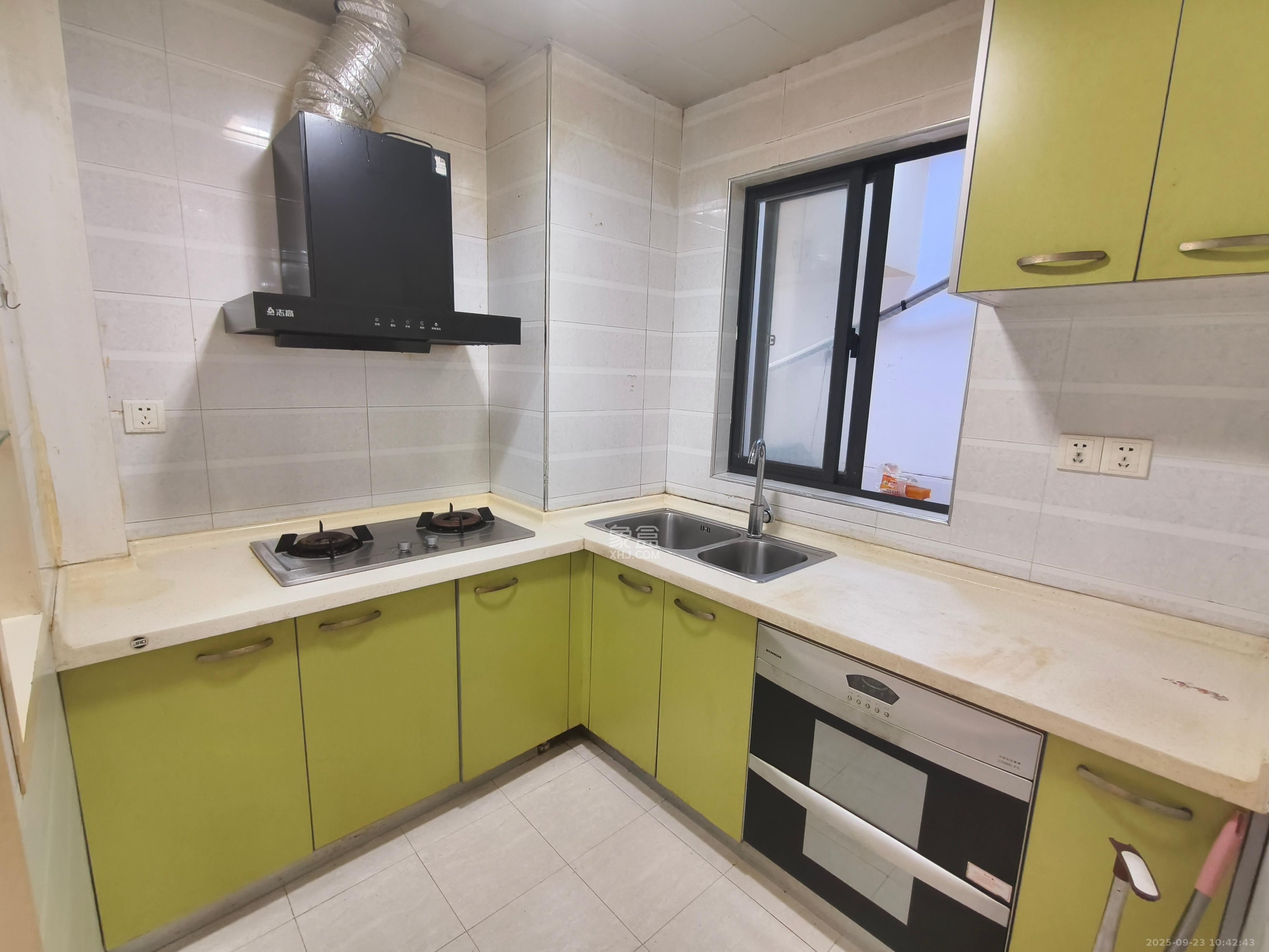 兴威帕克水岸  2室1厅1卫    1600.0元/月室内图