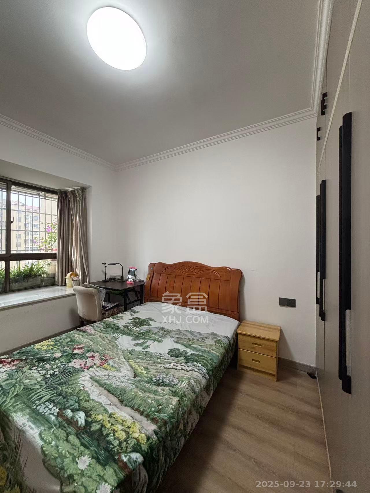 金汇园(鄱馨苑、省国税局单位房) 2室2厅1卫 2400.0元/月 金汇园(鄱馨苑、省国税局单位房) 2室2厅1卫 2400.0元/月室内图