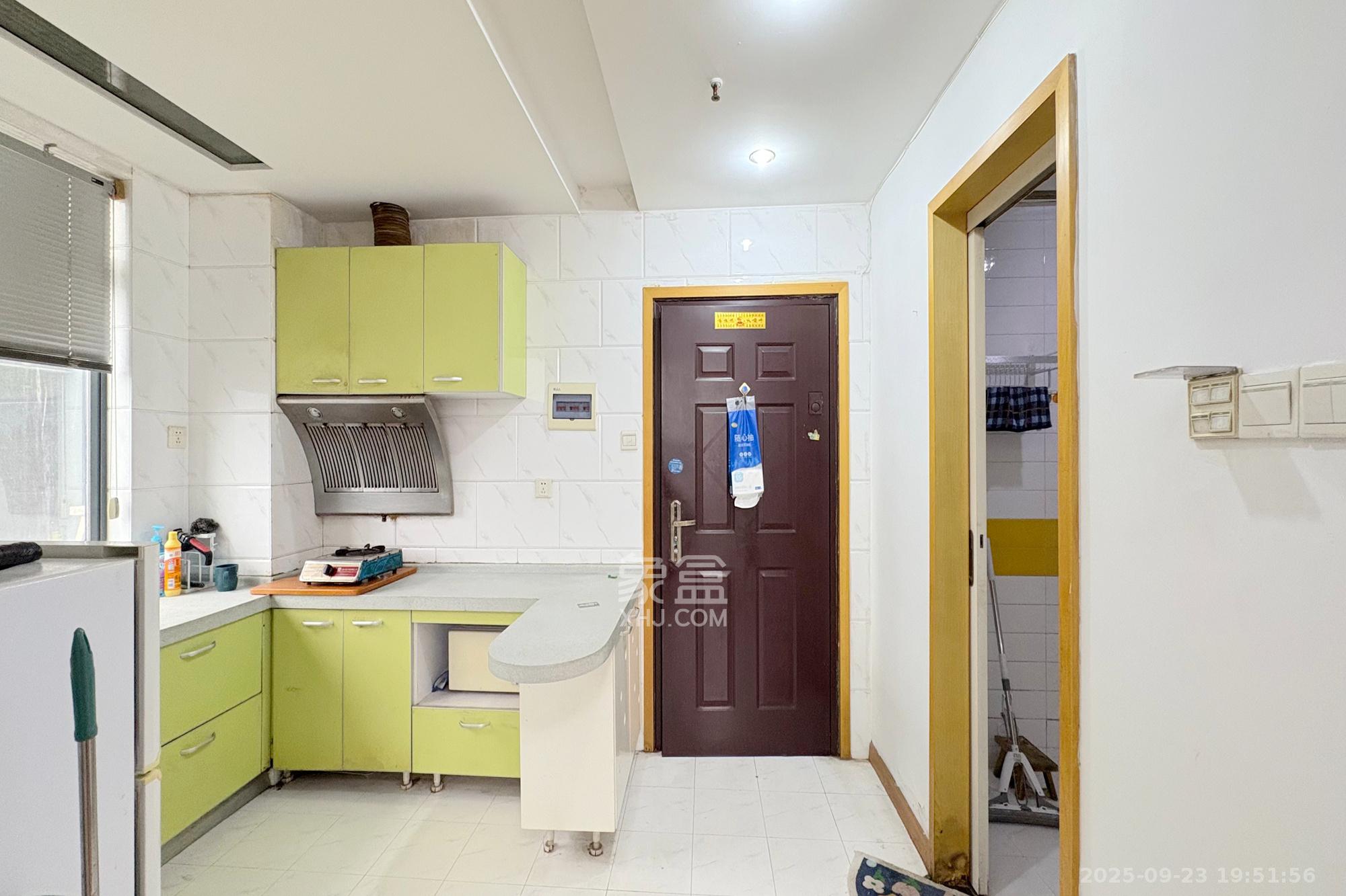 YO领域（领御大厦）  1室1厅1卫    35.0万厨房