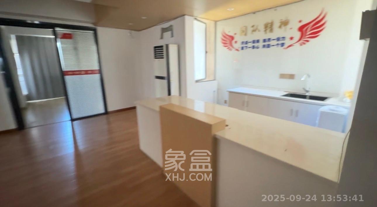 西子一间  6室2厅1卫   6600.00元/月室内图